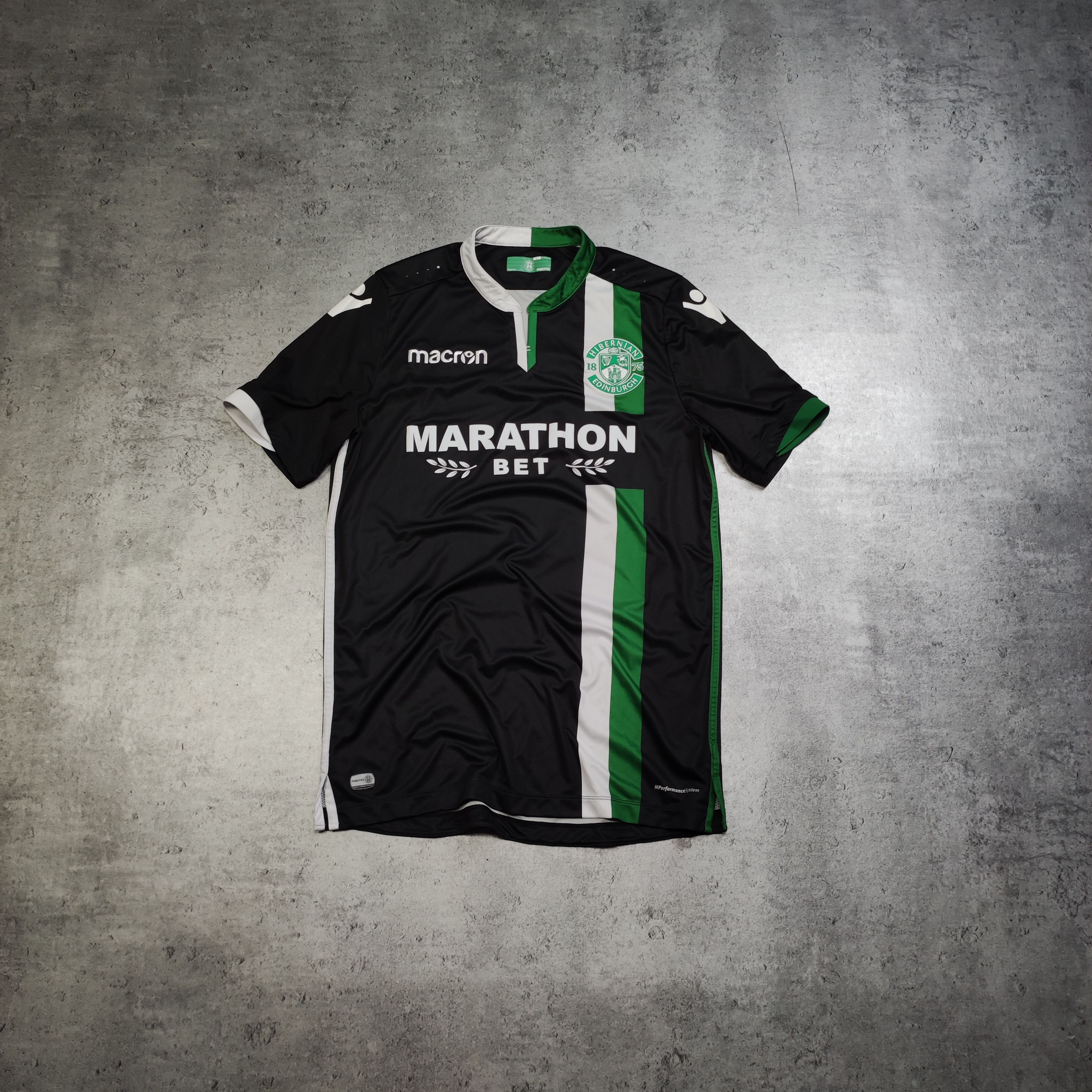 Vintage RARE Scottlish League Hibernian Edinburgh Macron Jersey Size US L / EU 52-54 / 3 - 1 Thumbnail