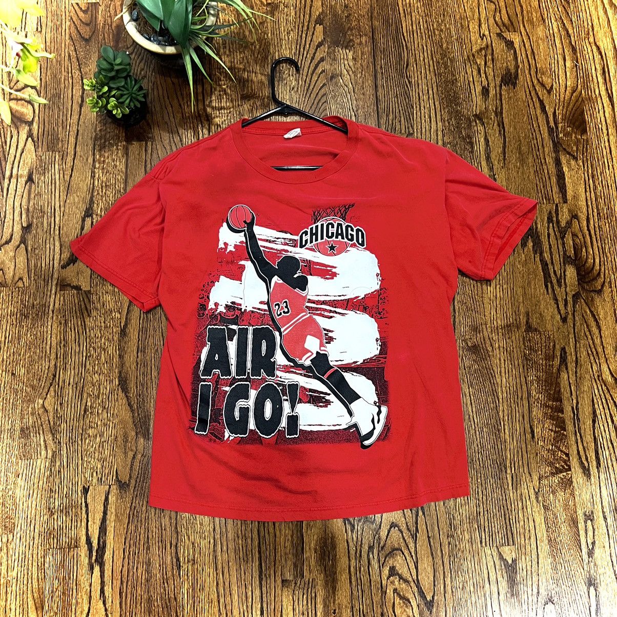 Vintage VTG 90’s CHICAGO JORDAN “AIR I GO” TEE Size US XXL / EU 58 / 5 - 1 Thumbnail