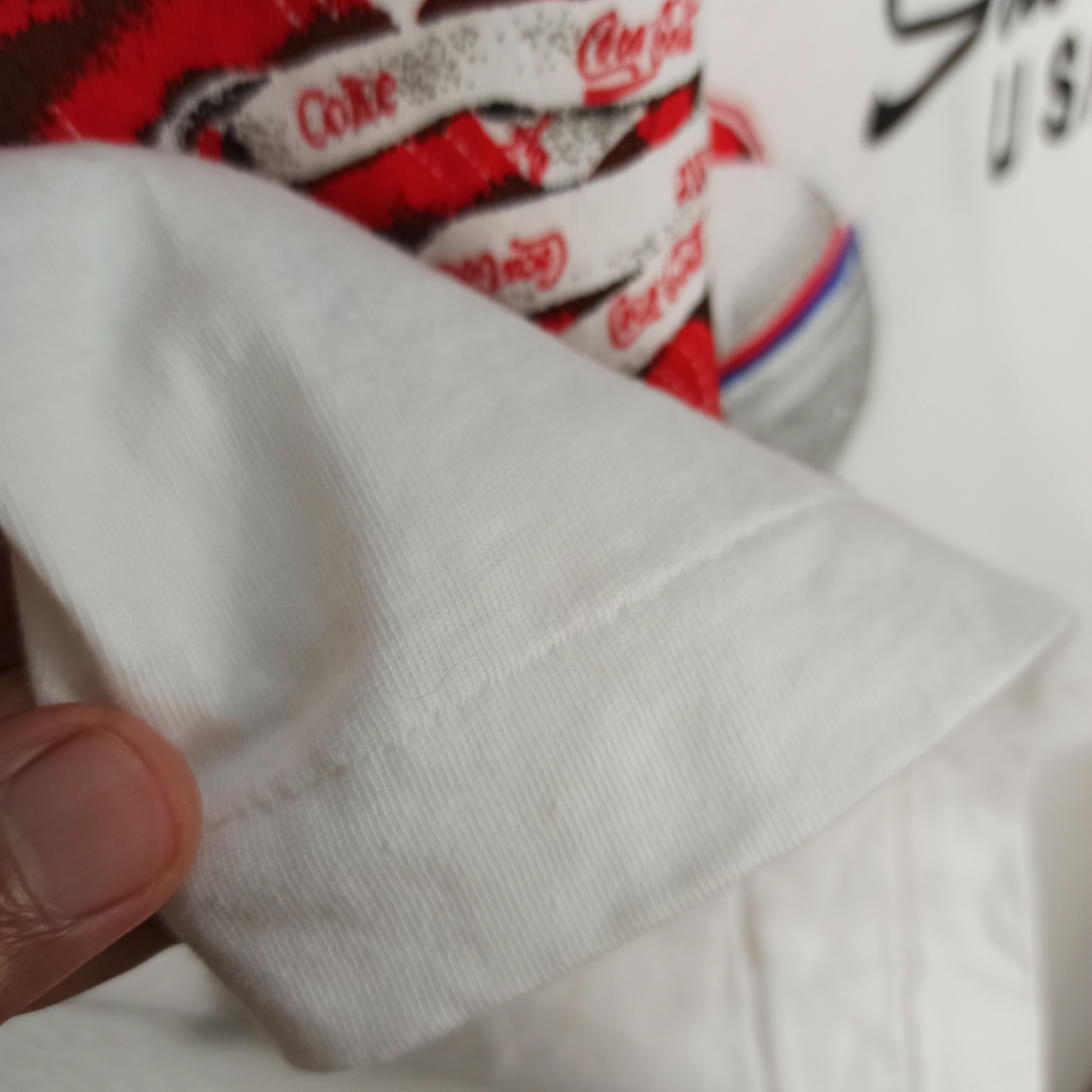 Coca Cola Vintage Guam USA Coca Cola Big Printed Shoes Converse Tee Size XL / US 12-14 / IT 48-50 - 4 Thumbnail