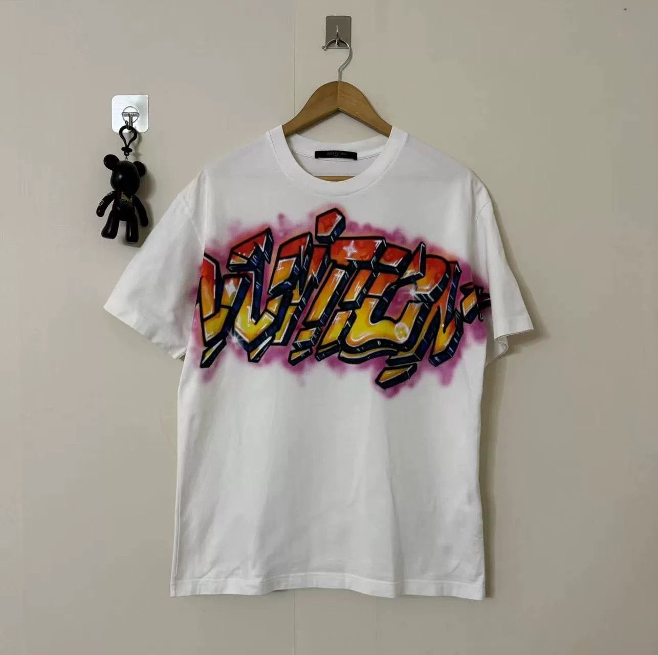 Louis Vuitton graffiti logo short sleeve t-shirt Size US M / EU 48-50 / 2 - 1 Thumbnail