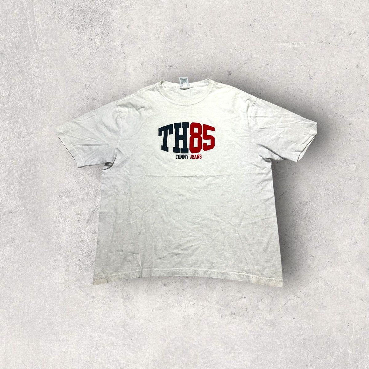 Tommy Hilfiger × Vintage Vintage Tommy Hilfiger tee Size US XL / EU 56 / 4 - 1 Thumbnail