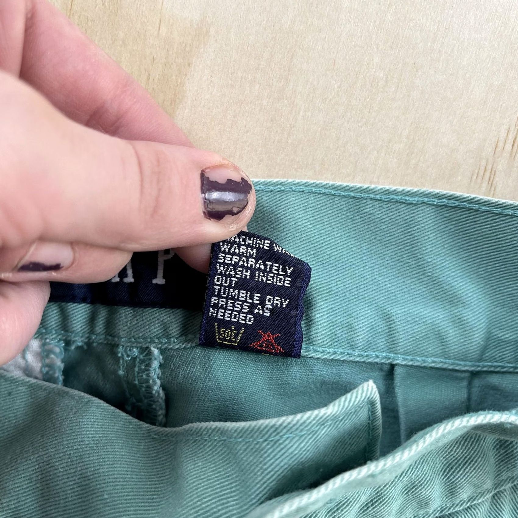 Gap VINTAGE Gap Shorts Womens 26" Green Pleated Chino High Waist Casual 90s USA Size 26" / US 2 / IT 38 - 3 Thumbnail