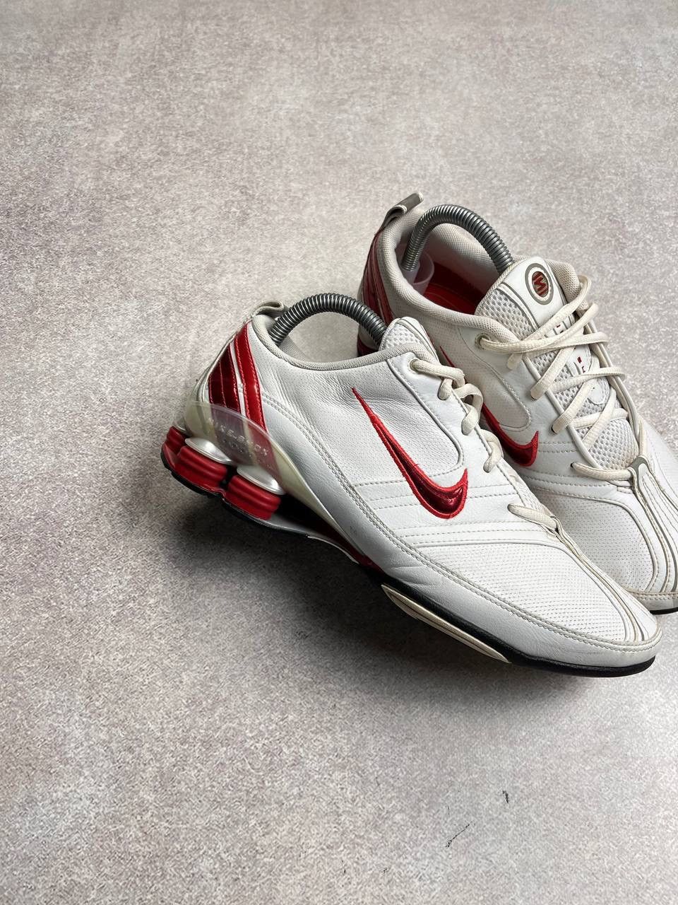 Nike × Vintage Vintage Nike Shox Low Leather Sneakers Y2K US 9 Size US 9 / EU 42 - 2 Thumbnail