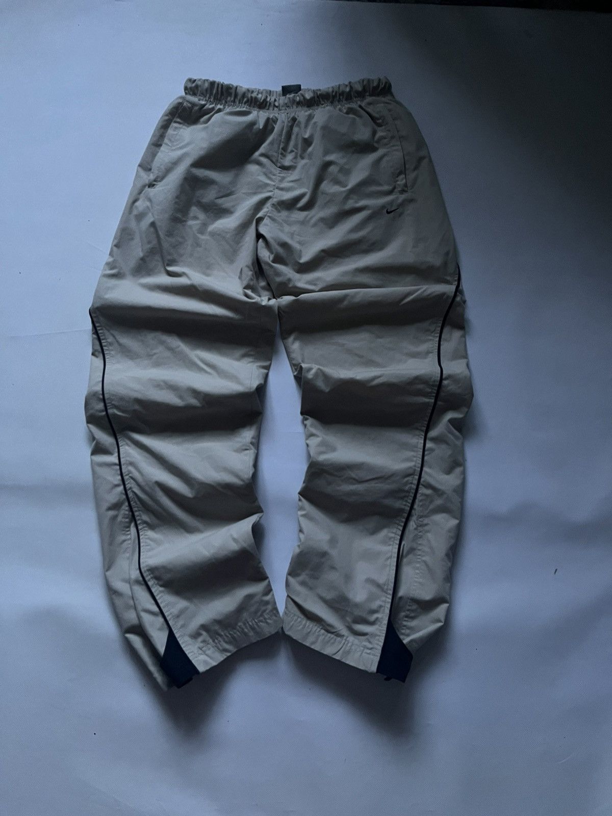 Nike Vintage Nike Windbreaker Track Pants - Beige/Tan Size US 32 / EU 48 - 1 Thumbnail