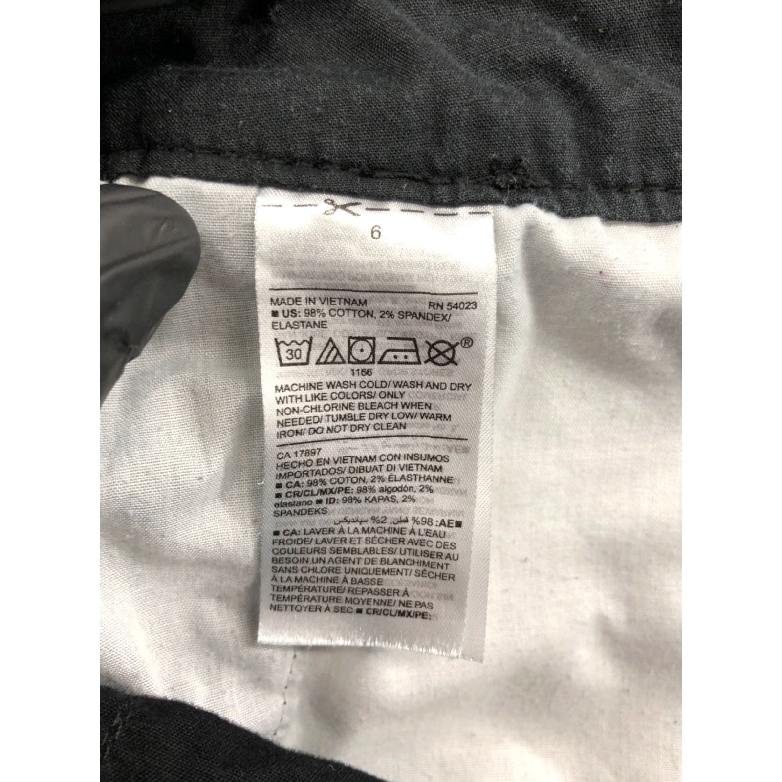 Old Navy Old Navy Womens Shorts Chino Dark Wash Black Size 6 Mid Rise Casual 5-Pocket Everyday Stretch, Regular, Flat Front, Cotton Knit? Size 28" / US 6 / IT 42 - 7 Thumbnail