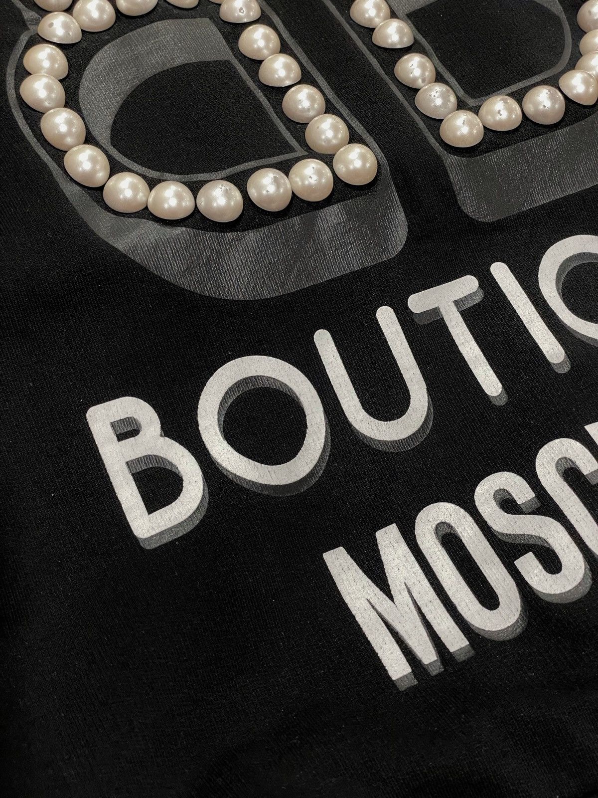 Boutique Moschino Moschino Kids Sweatshirt Big Logo with Pearl Embellishments Size XXS / US 00 / IT 34 - 12 Thumbnail