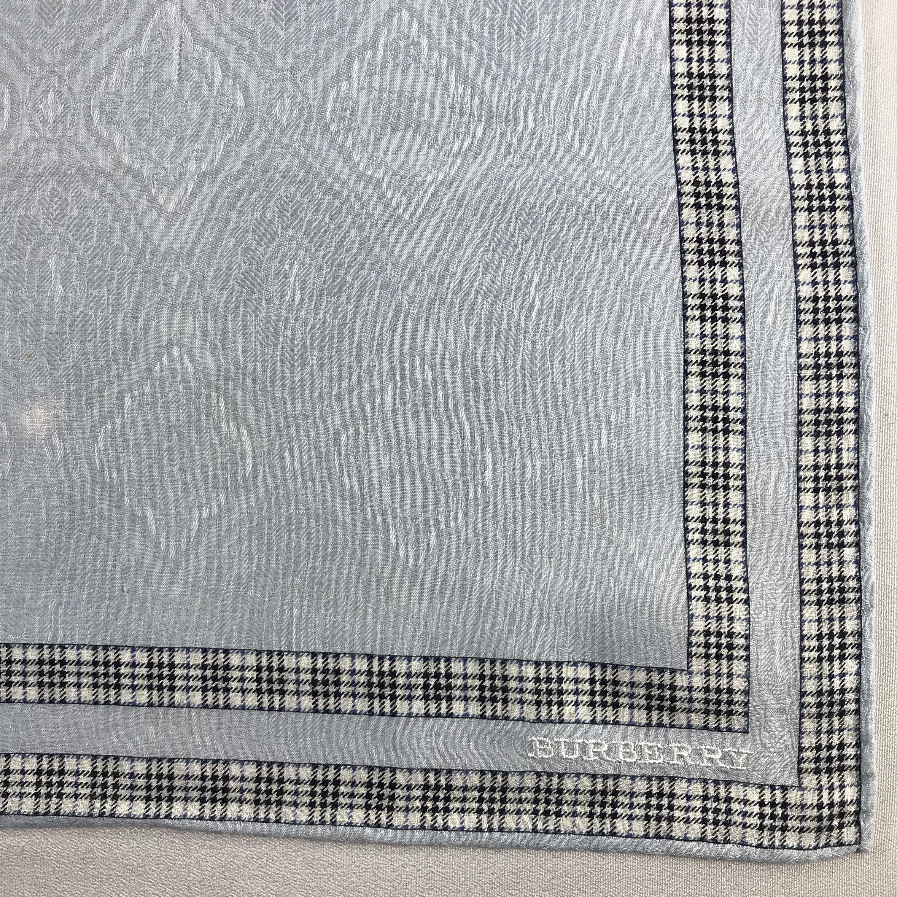 Burberry Burberry Handkerchief / Bandana / Neckerchief C727 Size ONE SIZE - 6 Thumbnail