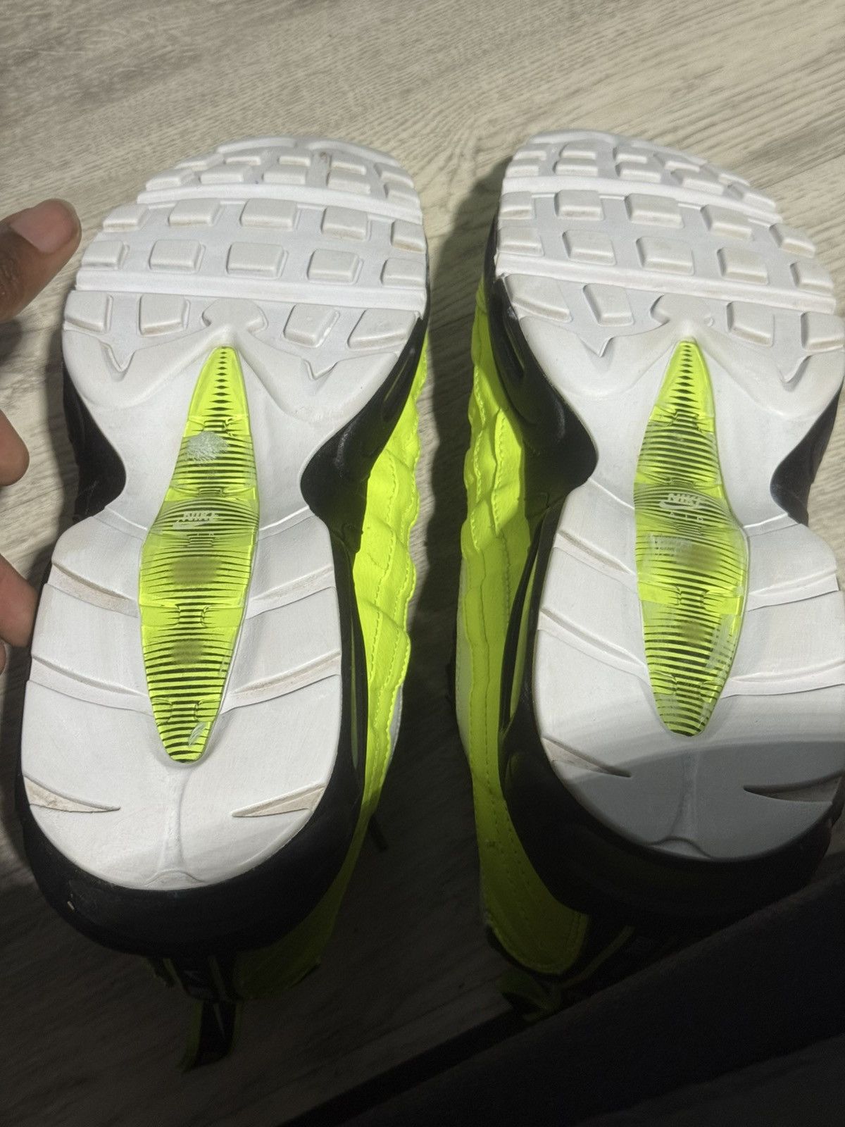 Nike Air Max 95 Size US 12 / EU 45 - 2 Thumbnail
