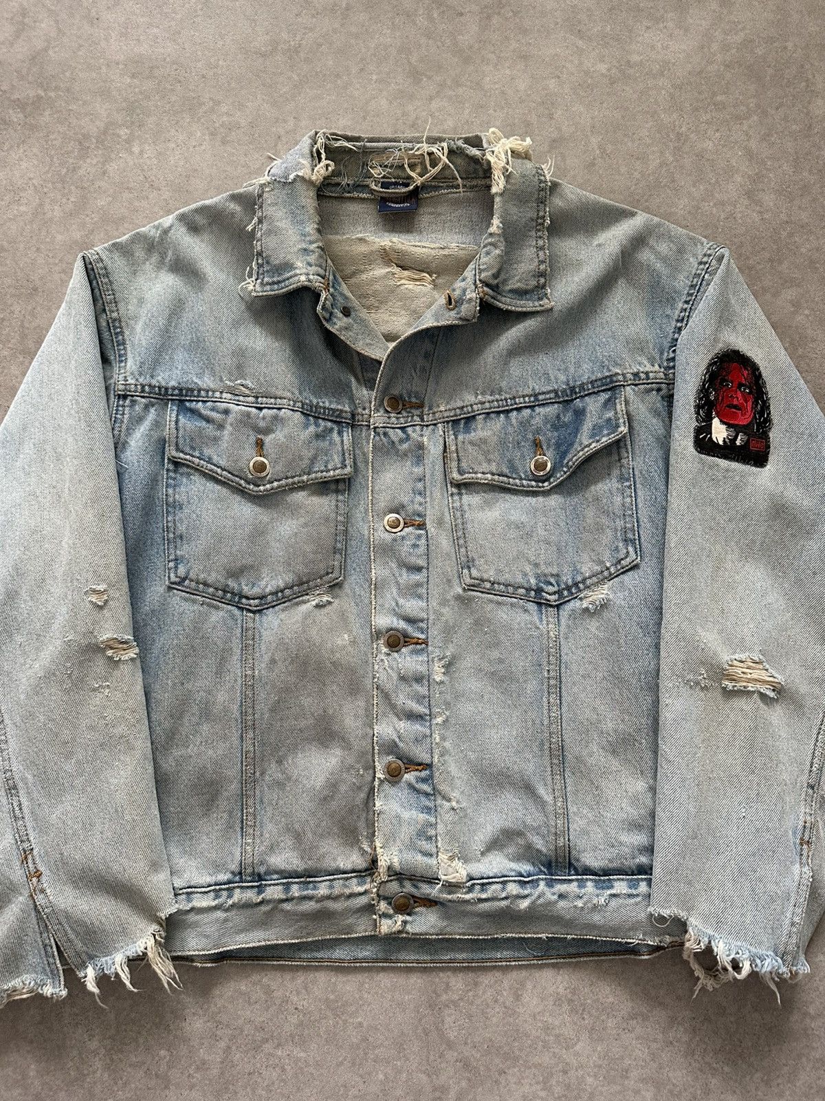 Vintage Vintage Sting Denim Jacket Thrashed Distressed Unique Rare Size US L / EU 52-54 / 3 - 3 Thumbnail