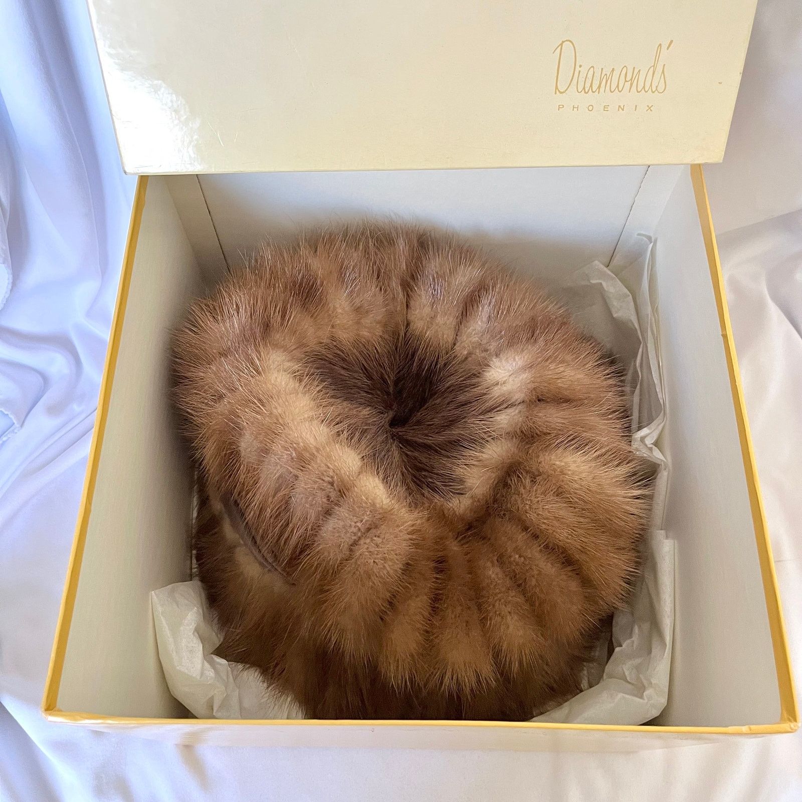 Vintage Vintage Pastel Mink Fur Silk Band Mr Sheldon Bucket Hat Size ONE SIZE - 9 Thumbnail