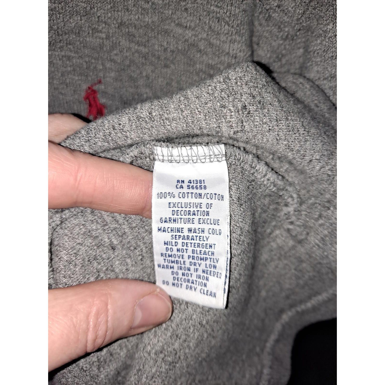 Polo Ralph Lauren Polo Ralph Lauren 1/4 Zip Gray with Red Logo Sweater Size L Size US L / EU 52-54 / 3 - 8 Thumbnail