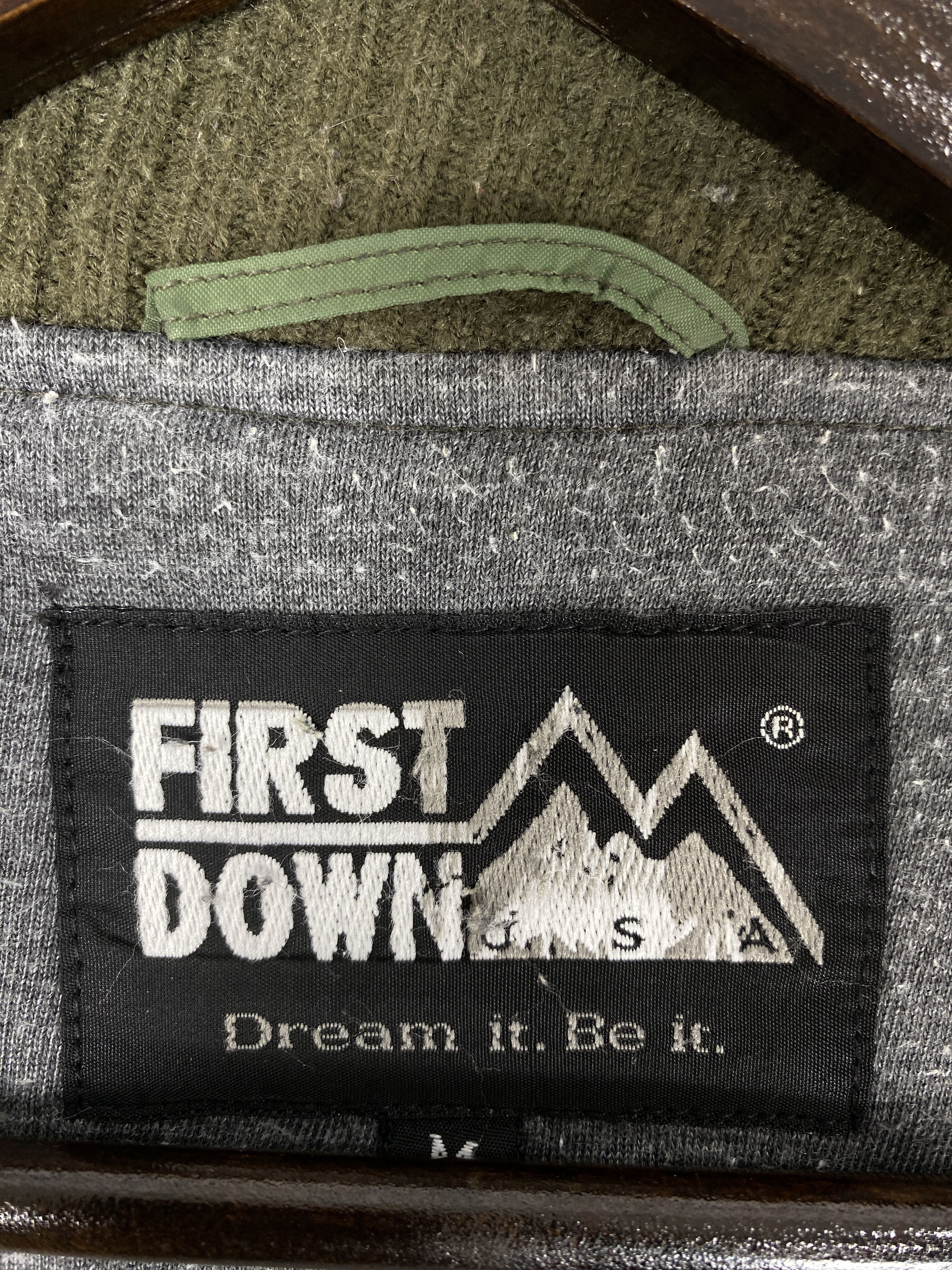 Vintage Vintage First Down Jacket Military Green J2079 Size US S / EU 44-46 / 1 - 10 Thumbnail