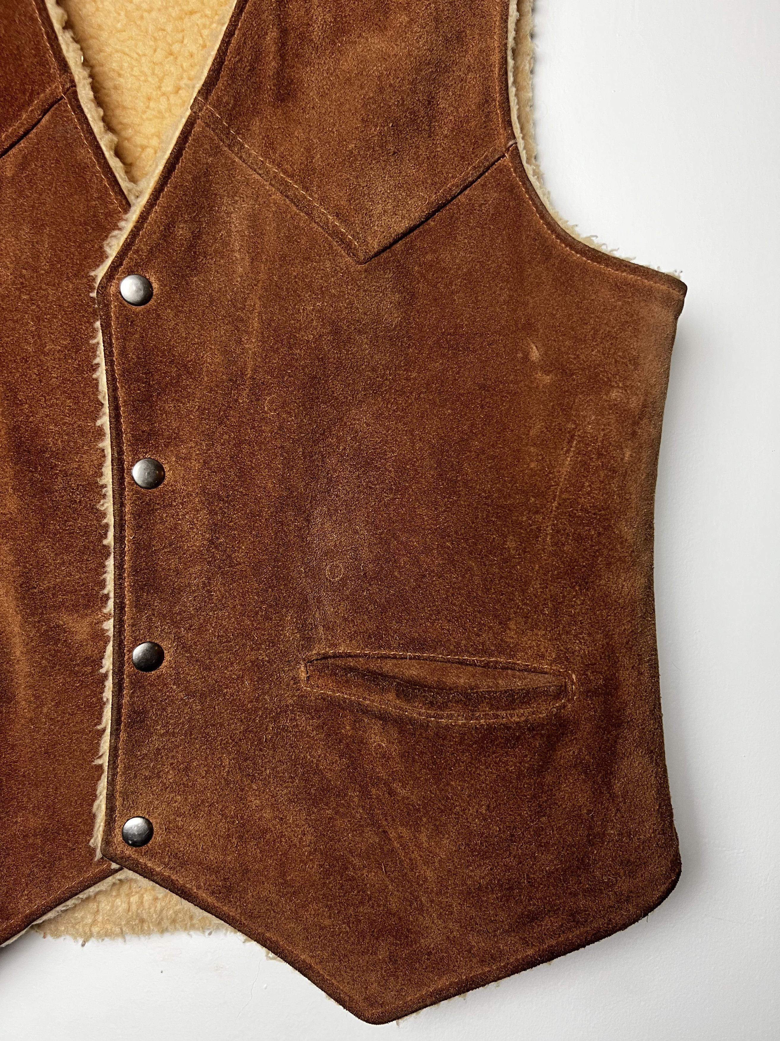Vintage Vintage 1970's Berman's Brown Suede Leather Sherpa Vest Size US L / EU 52-54 / 3 - 4 Thumbnail