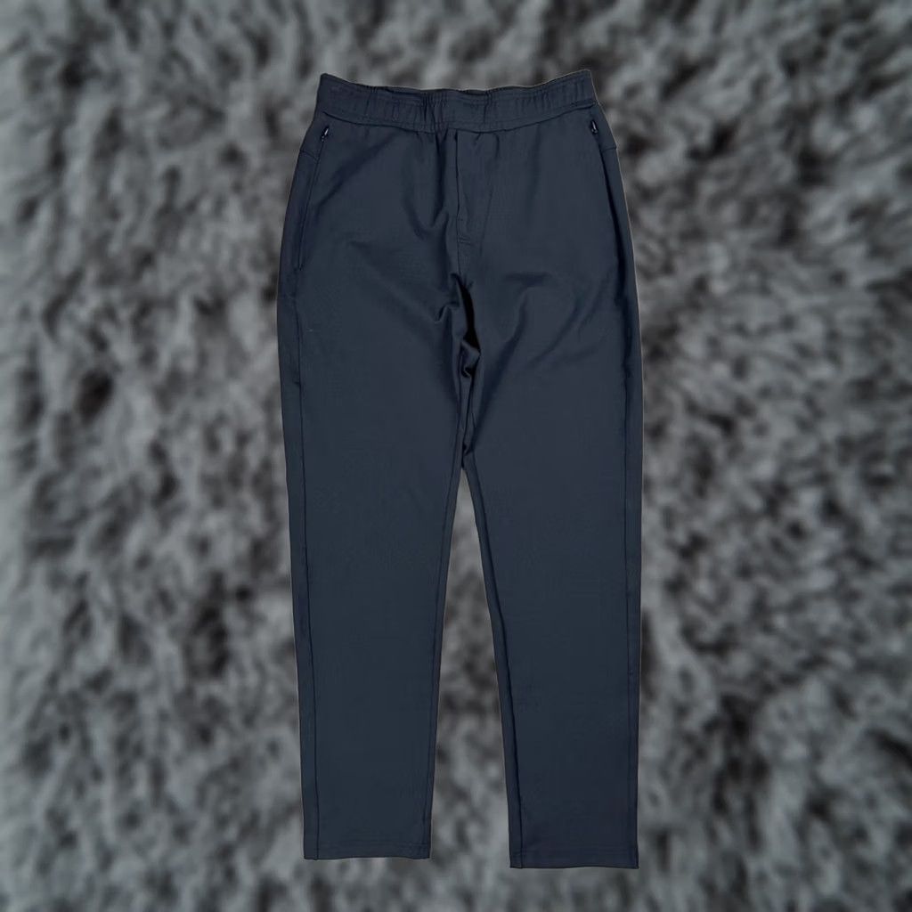 Vintage Public Rec Black Daymaker Performance Pants Mens 30 Regular NWOT Sweatpants Pants 30x32 Black 90s? Size US 30 / EU 46 - 1 Thumbnail
