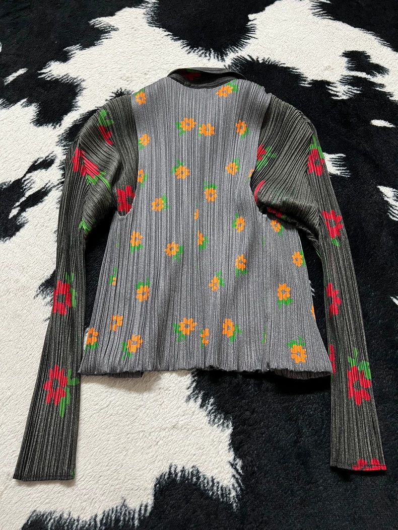 Issey Miyake Issey Miyake size:4 A grey floral top Size M / US 6-8 / IT 42-44 - 6 Thumbnail
