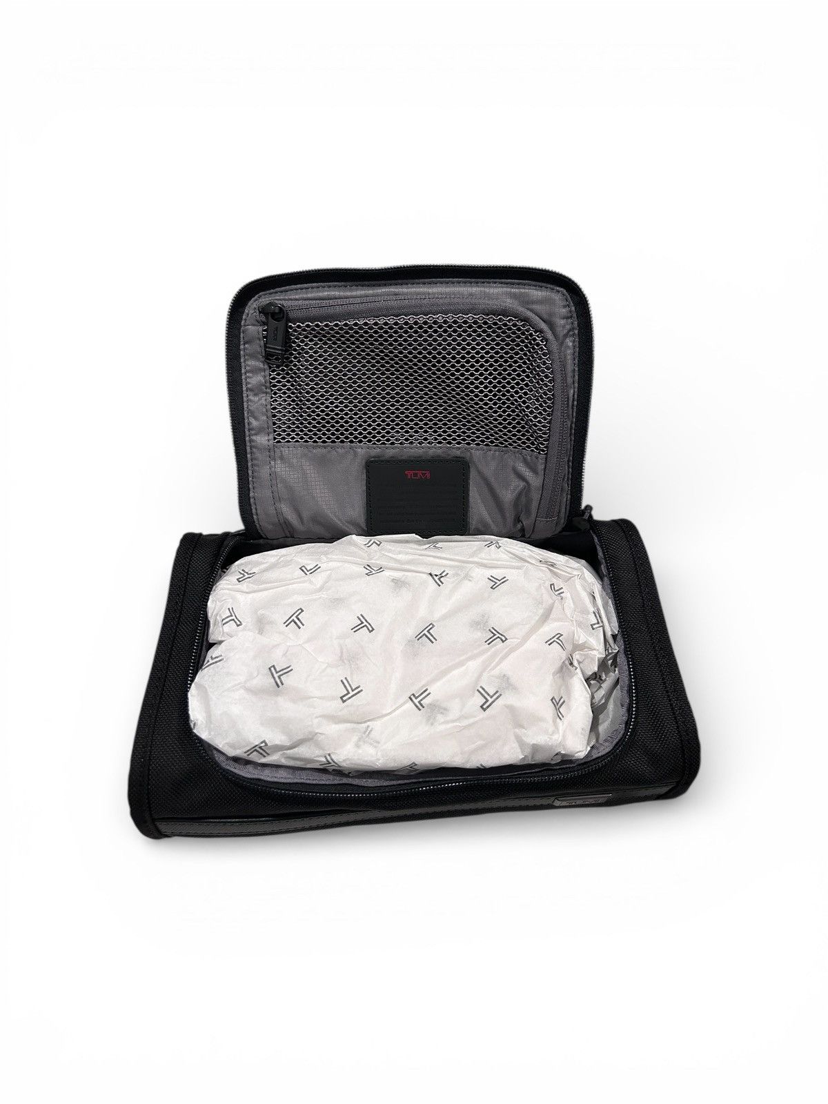 Tumi NWT Tumi Alpha Travel kit Black 117253-1041 Size ONE SIZE - 2 Thumbnail