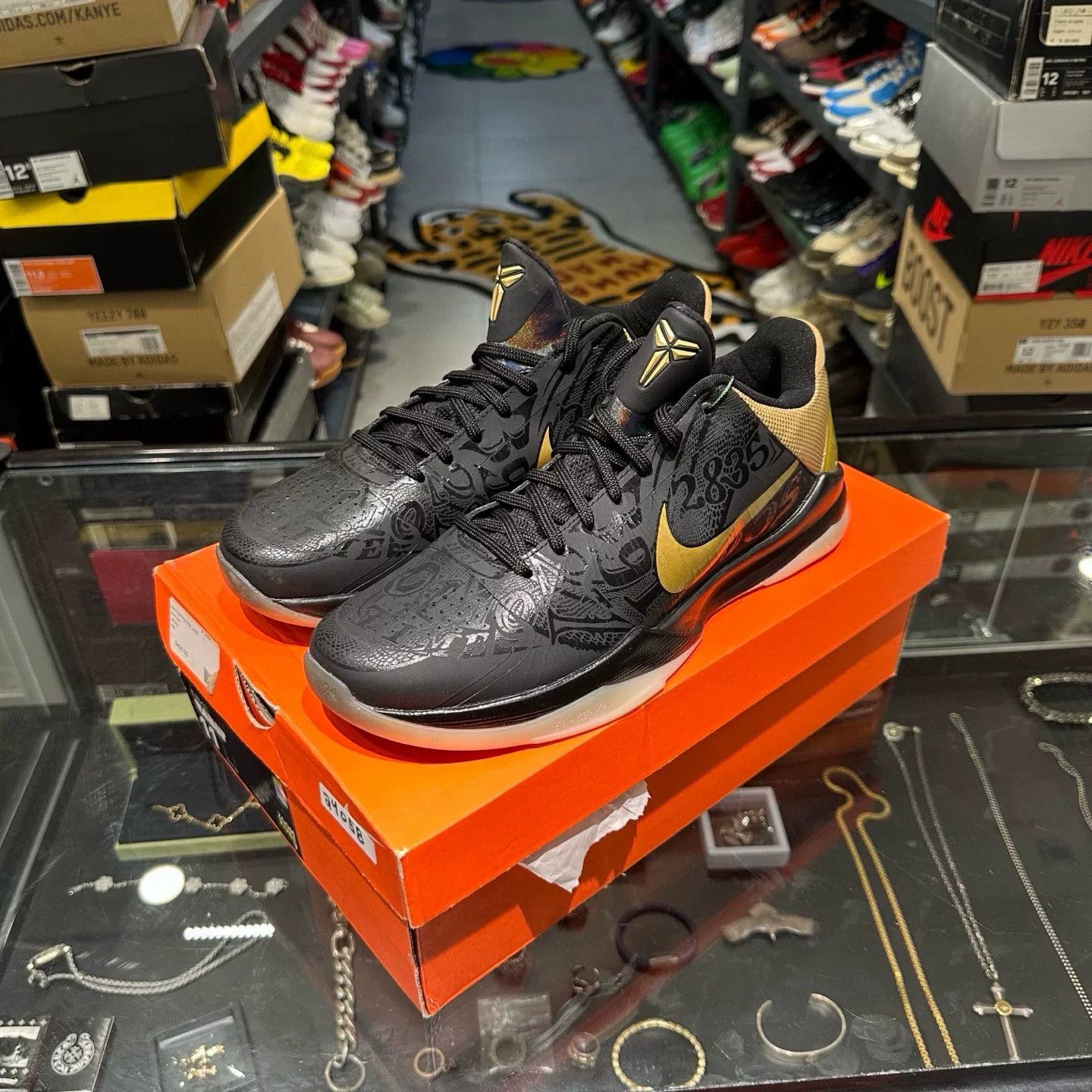 Nike Nike Black Lowtop Sneakers 11.5 Men Size US 11.5 / EU 44-45 - 1 Thumbnail
