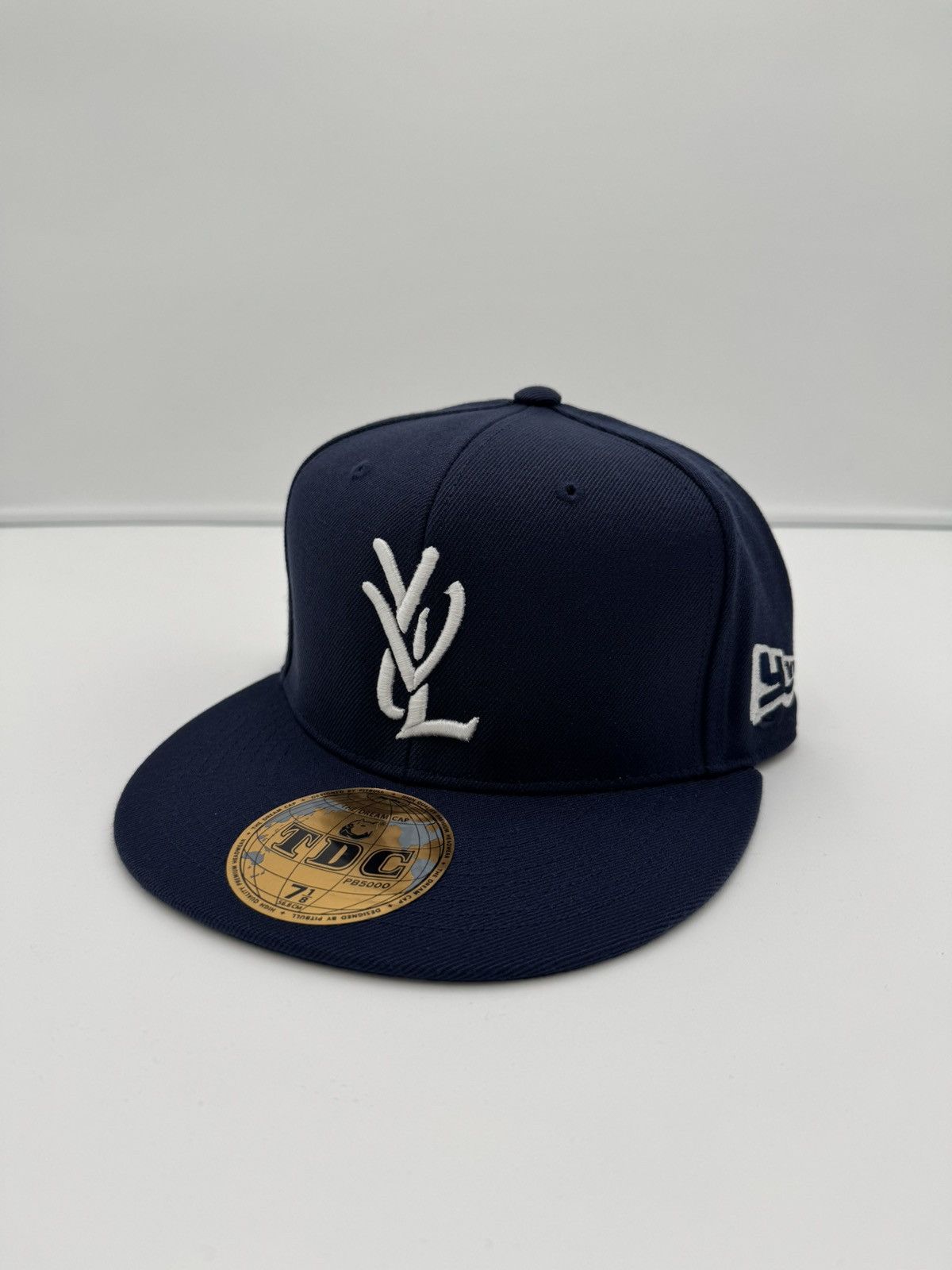 帽子 Playboi Carti YVL HAT WHITE ON NAVY Playboi Carti Playboi Carti YVL Fitted Hat Navy White | Grailed