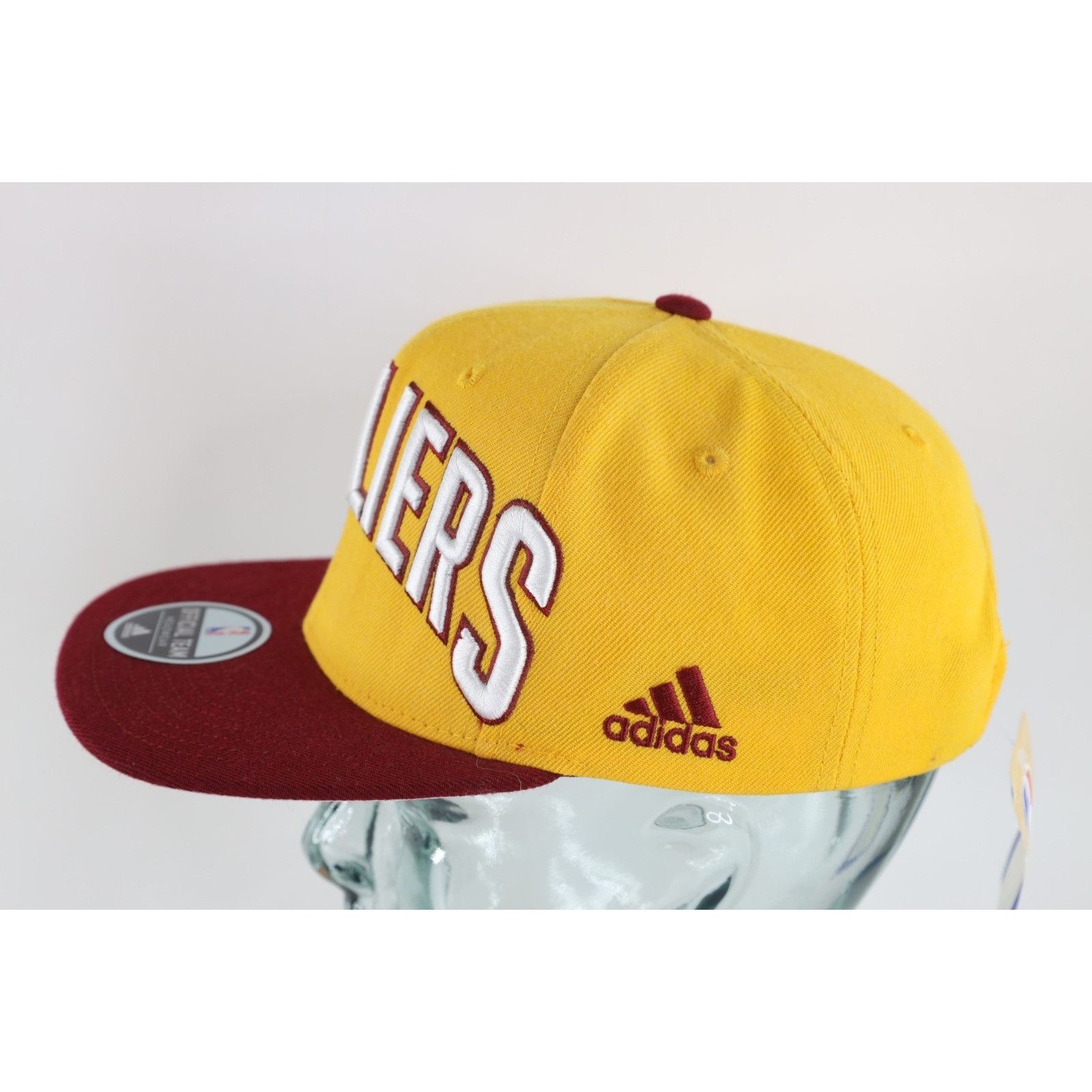 Adidas Deadstock Vintage Y2K Adidas NBA Cleveland Cavaliers Hat Size ONE SIZE - 4 Thumbnail