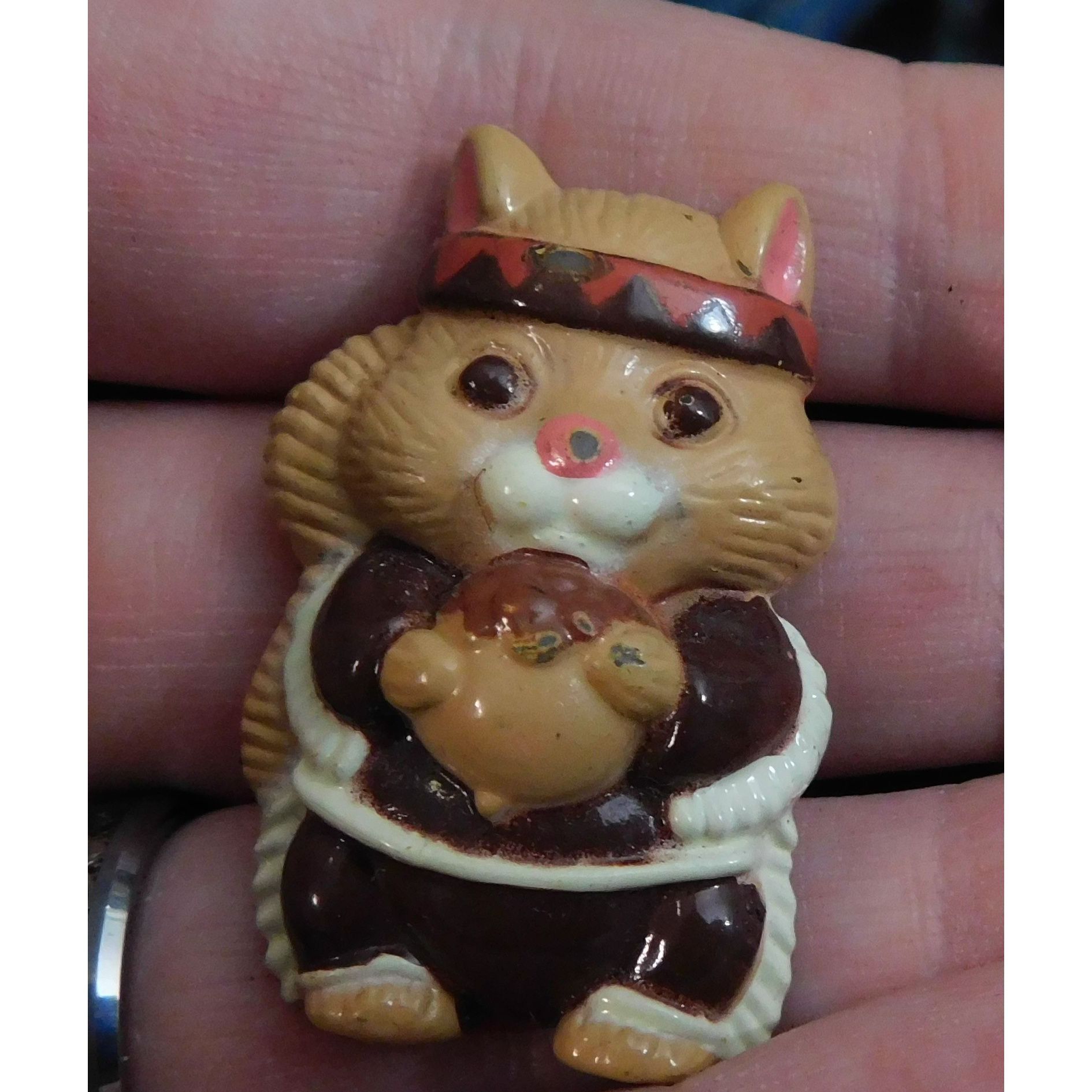 Other Vintage Hallmark Thanksgiving Squirrel Brooch Size ONE SIZE - 2 Thumbnail