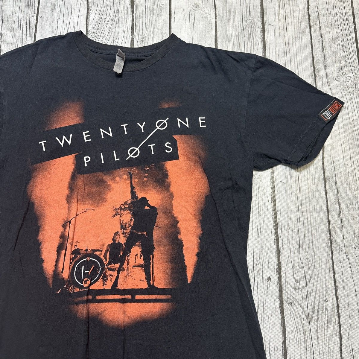 Band Tees × Next Level Apparel Twenty One Pilots tee Size US M / EU 48-50 / 2 - 3 Thumbnail
