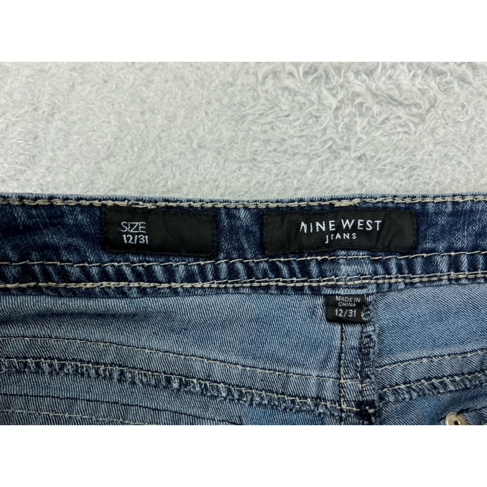 Nine West Nine West Jeans Womens 12 Blue Denim Ankle Embroidered Bling Cotton Blend Denim Pants Adult Regular Blue Women's Jeans 90s Designer Logo Size 34" / US 12 / IT 48 - 3 Thumbnail