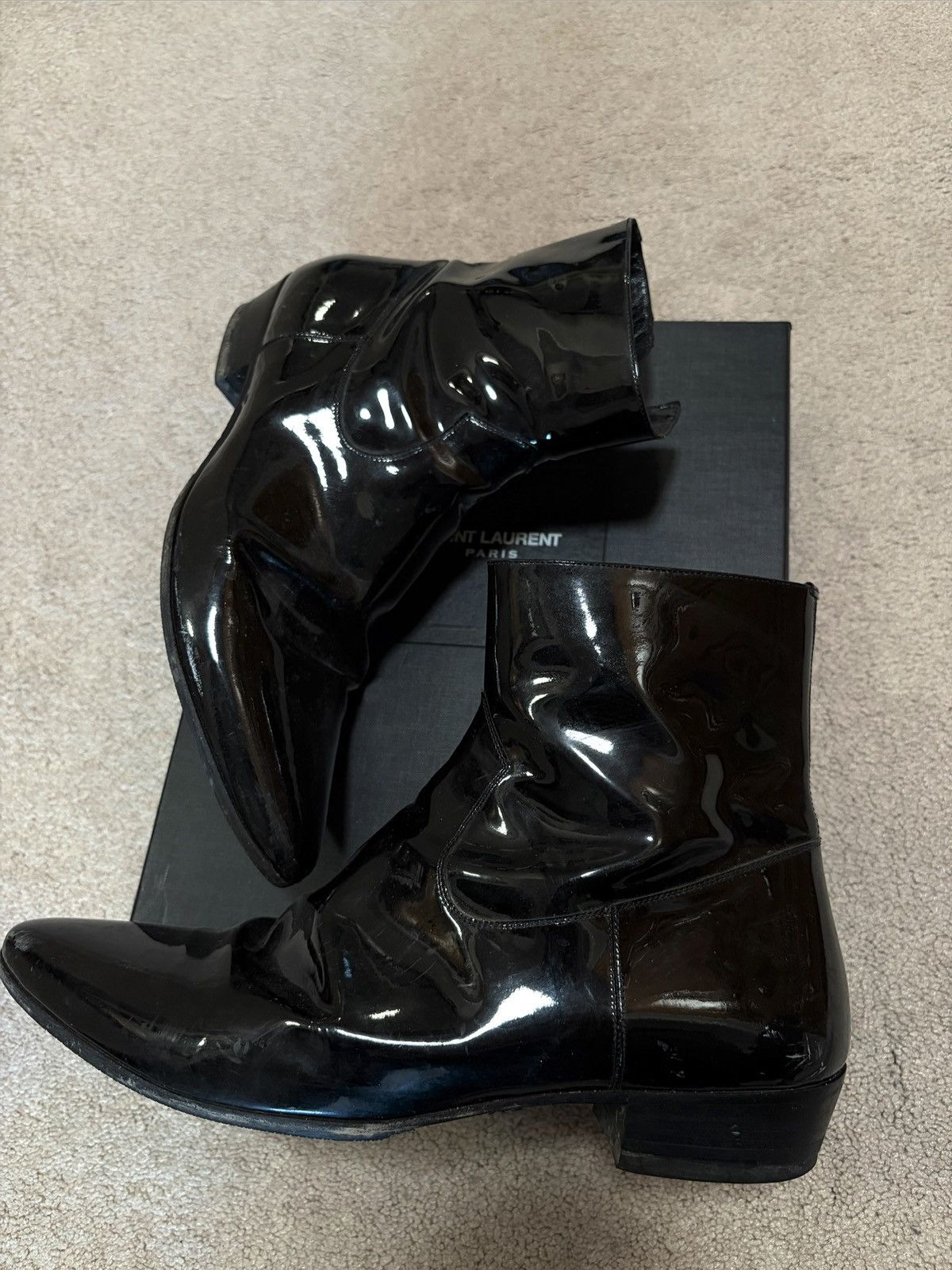 Saint Laurent Paris Saint Laurent Patent Leather Devon boots Size US 10.5 / EU 43-44 - 1 Thumbnail