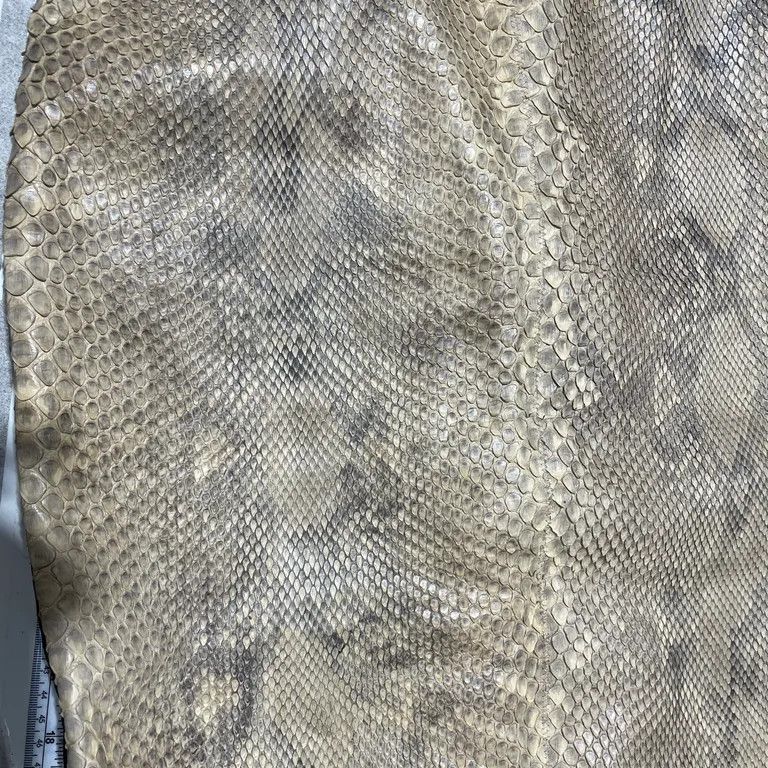Saint Laurent Paris 2000's Striped Python Skin Penny Skirt by Tom Ford Size 26" / US 2 / IT 38 - 3 Thumbnail
