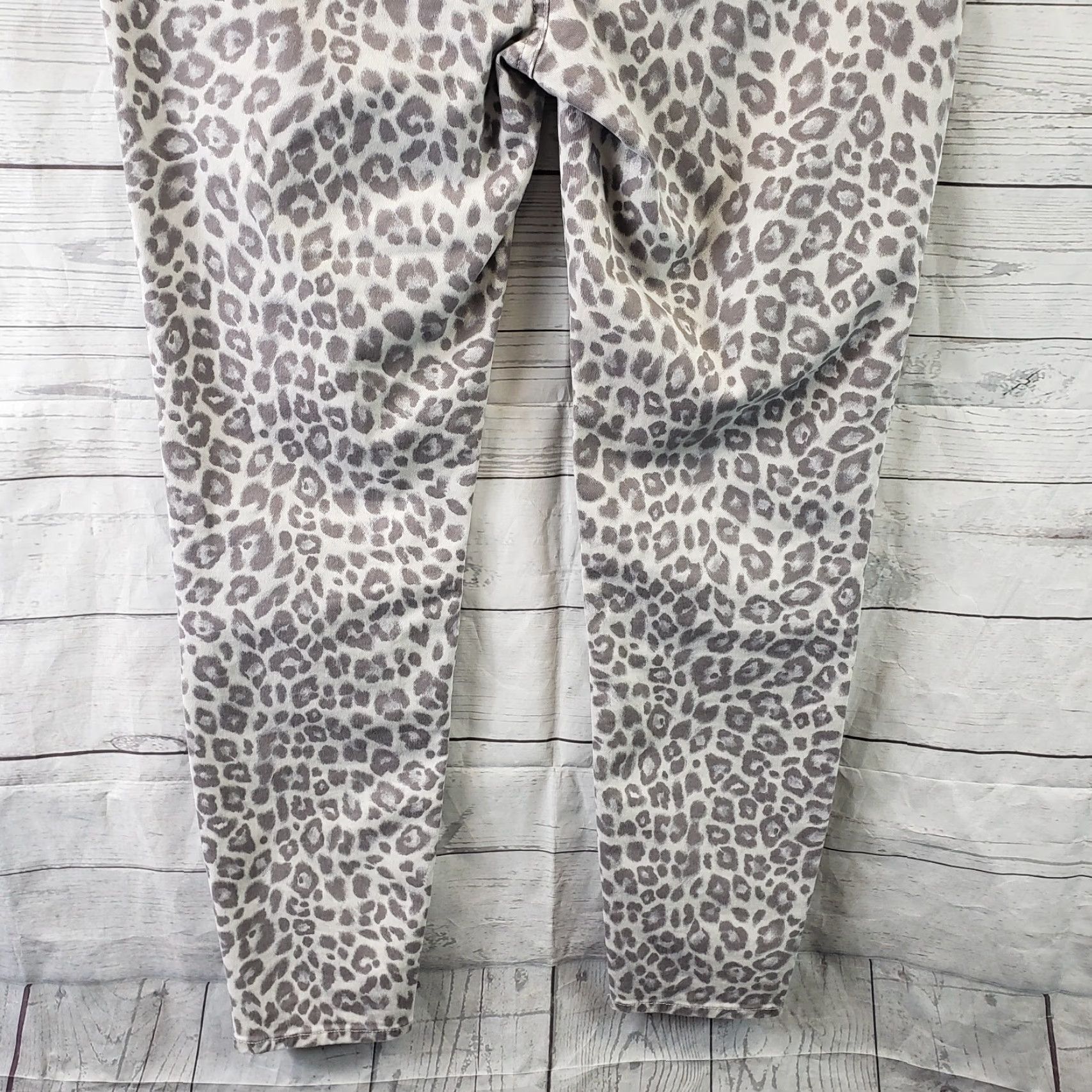 White House Black Market White House Black Market Jeans Womens Skinny Ankle Sz 4 Gray Animal Print 28in Inseam Size 27" / US 4 / IT 40 - 5 Thumbnail
