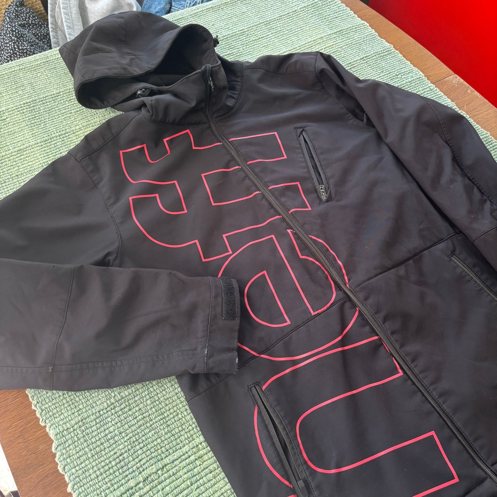 NEFF 2010s era Neff Black Snowboarding Jacket Sz L Good Condition Size US L / EU 52-54 / 3 - 8 Thumbnail
