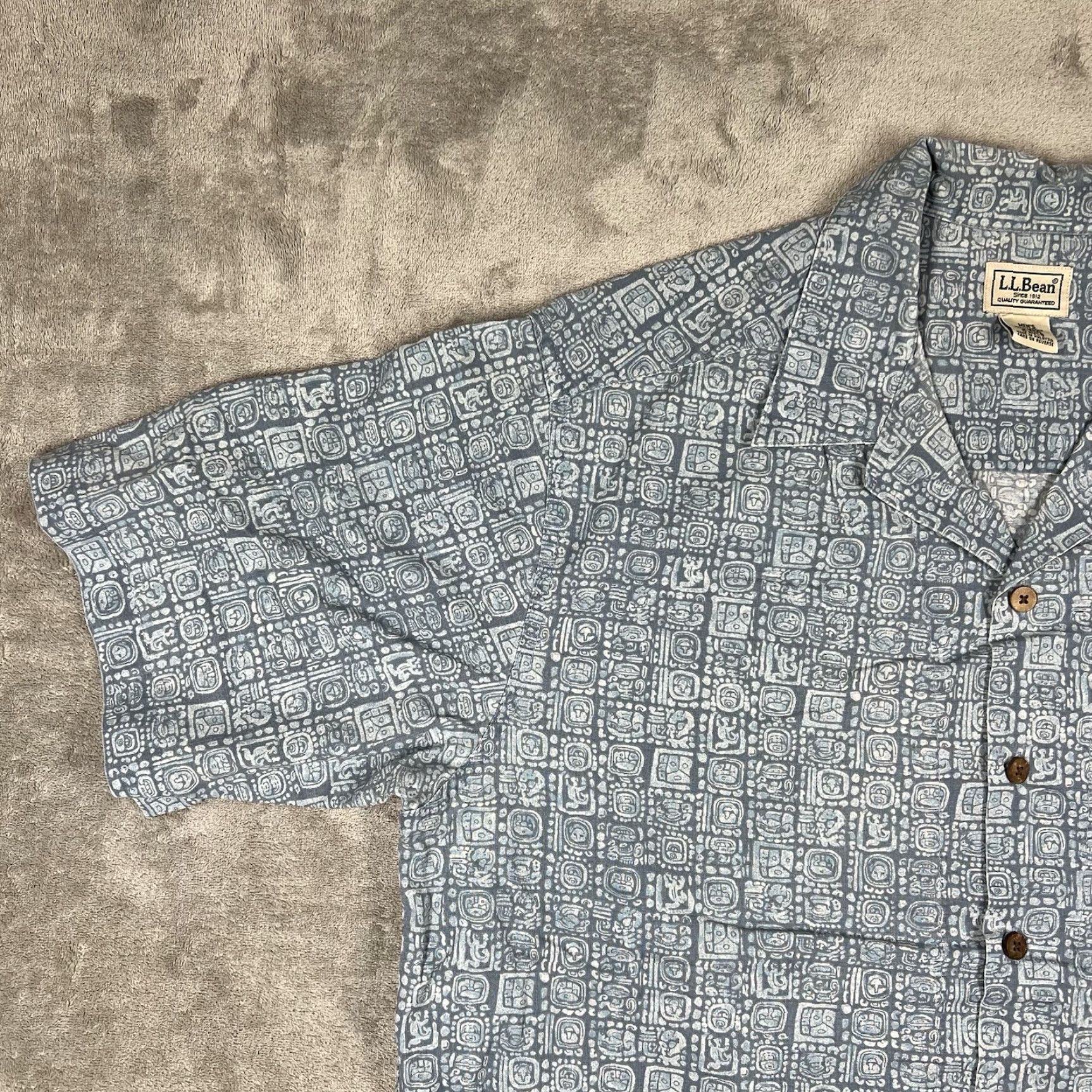 Vintage LL Bean Button Up Shirt Men's M Blue Mayan Pattern Short Sleeve Tribal Graphic Print Casual Travel Size US M / EU 48-50 / 2 - 2 Thumbnail