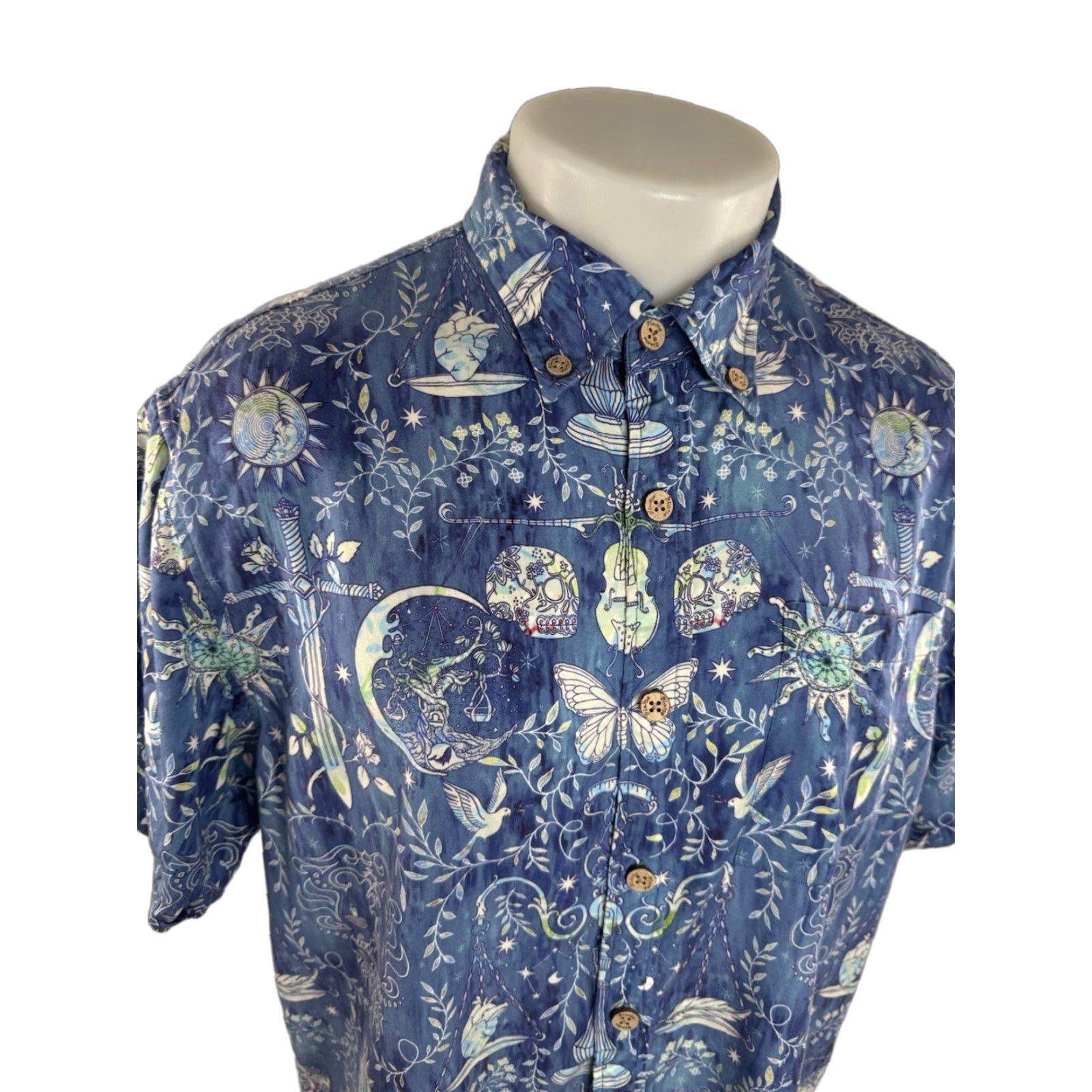 Vintage YIUME Astrological Skull Sword Hawaiian M Shirt Blue Short Sleeve Button-Up M Mens Hawaii Hawaiian Shirt 90s JC (EXCELLENT) Size US M / EU 48-50 / 2 - 1 Thumbnail