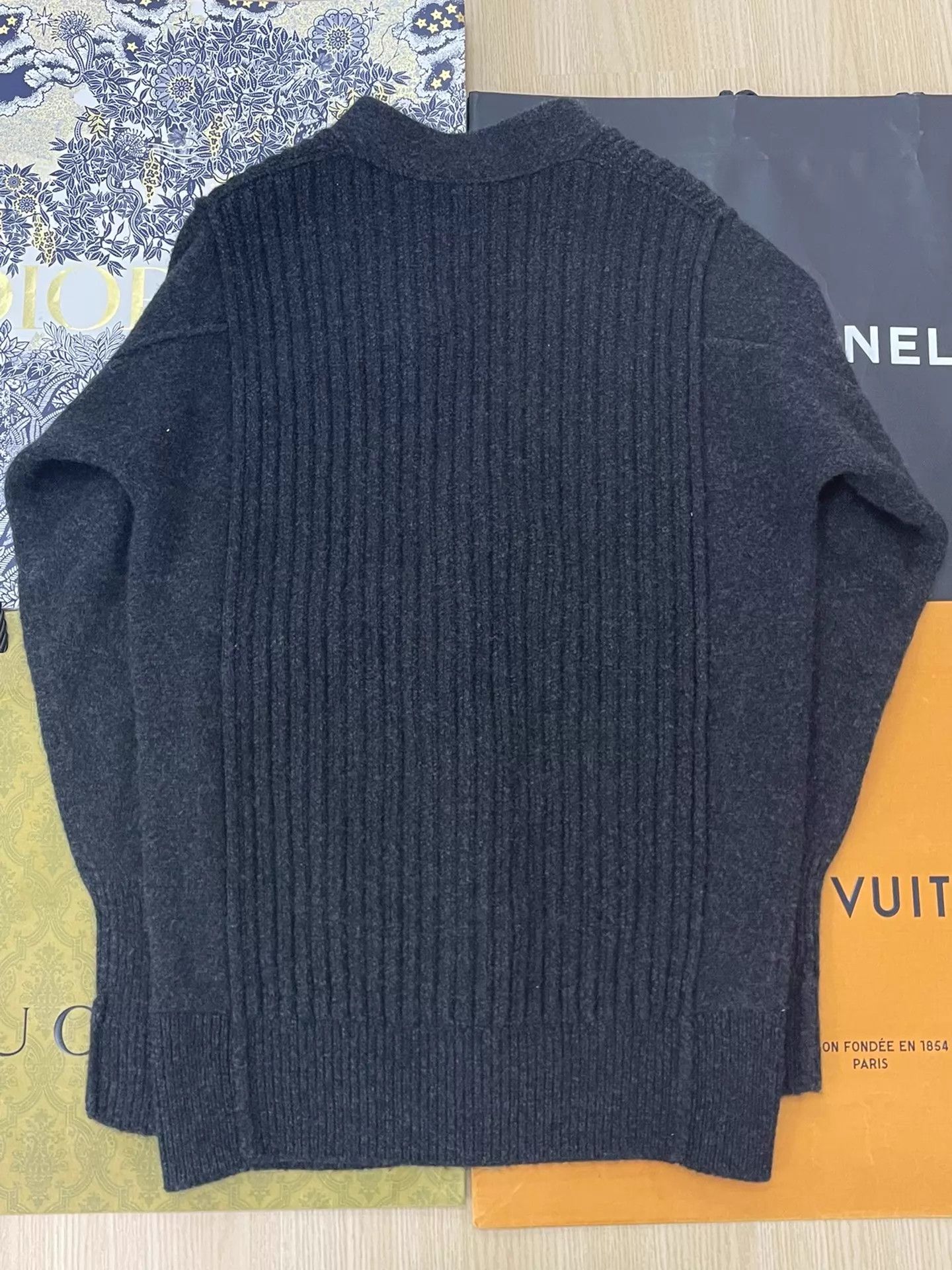 Hermes Hermes Gray Mid-Length Cardigan Size 34 Size XS / US 0-2 / IT 36-38 - 3 Thumbnail