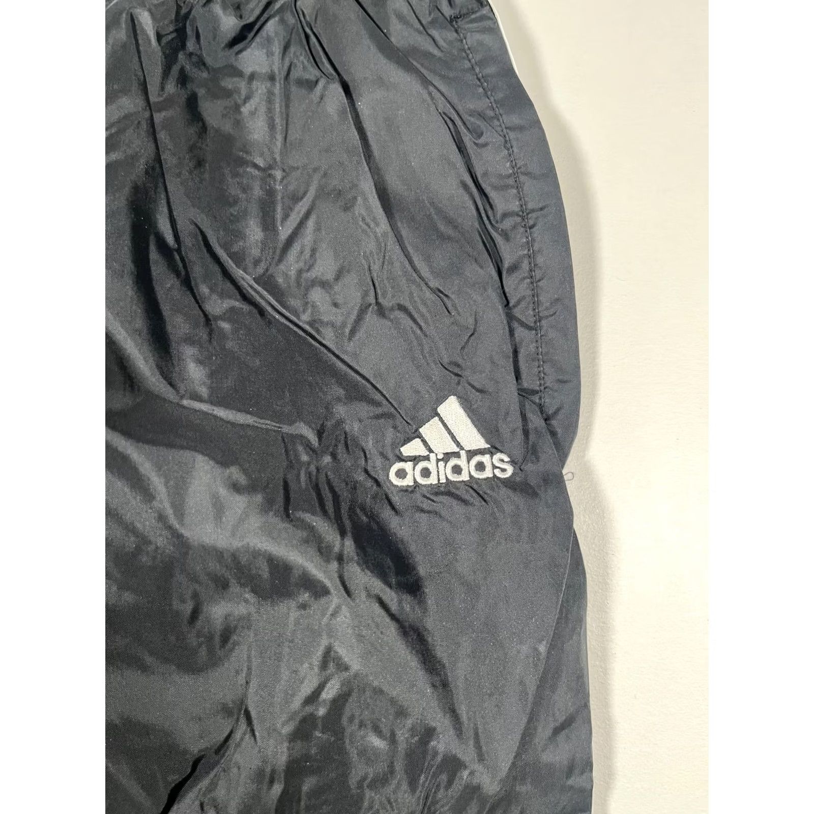 Adidas VINTAGE Adidas Tearaway Track Pants Mens M Black 3-Stripes Snap Sides 2001 Adidas Team Mens Track Pants Size US 31 - 5 Thumbnail