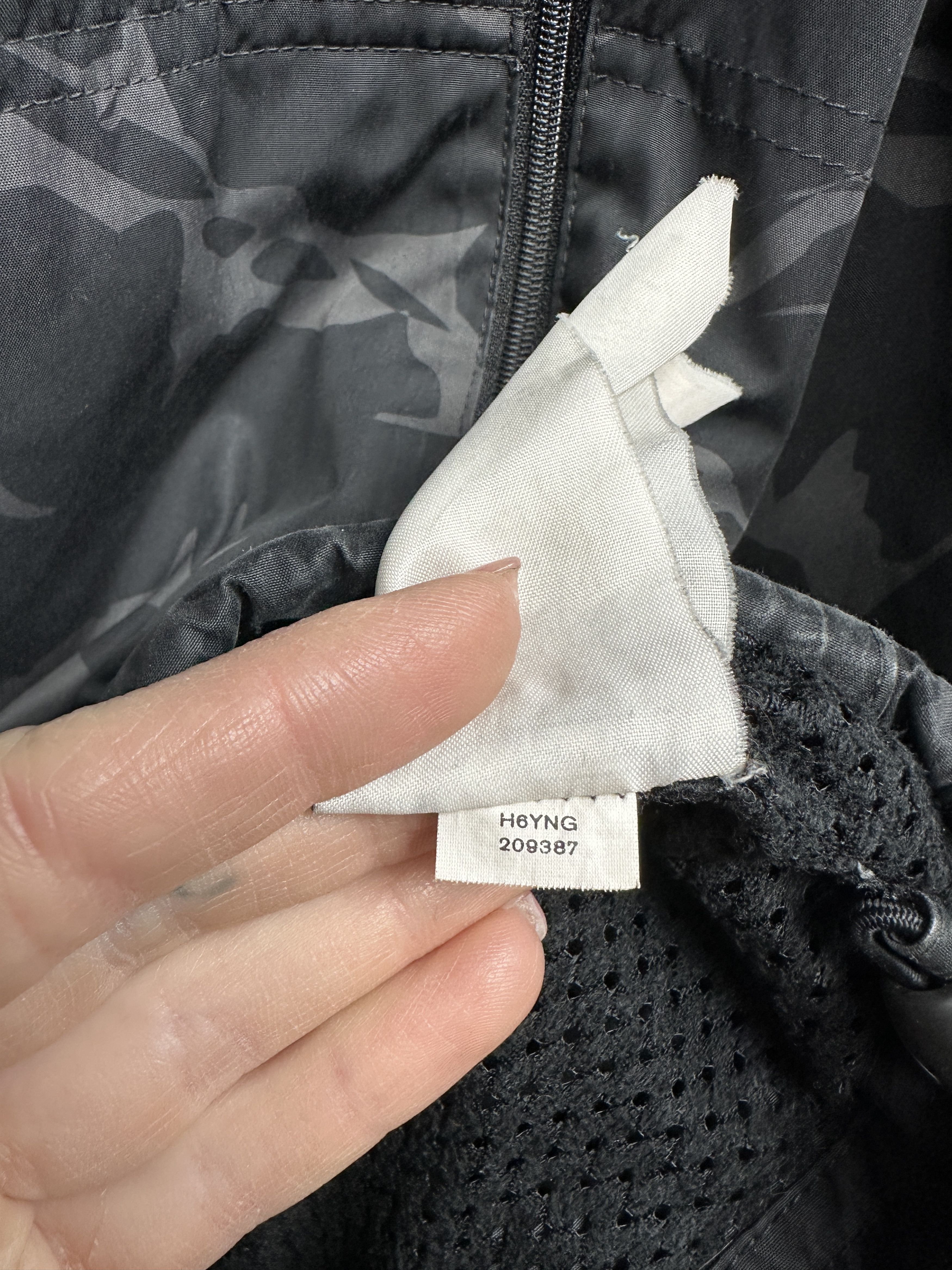 Nike Nike Camo Mens Windbreaker Jacket Y2K Drill style Size US S / EU 44-46 / 1 - 8 Thumbnail