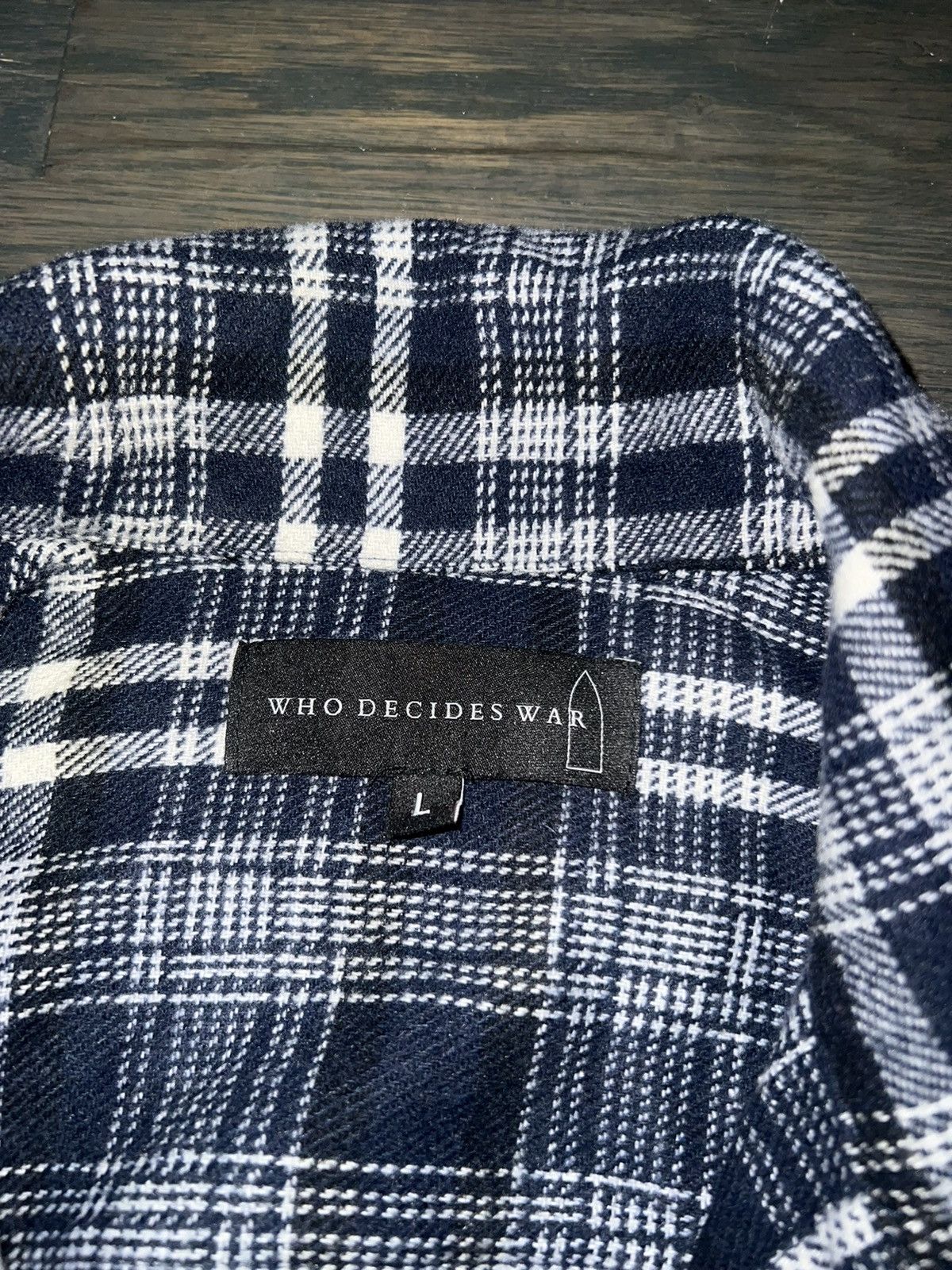 Who Decides War Who decides war crystal flannel Size US L / EU 52-54 / 3 - 7 Thumbnail