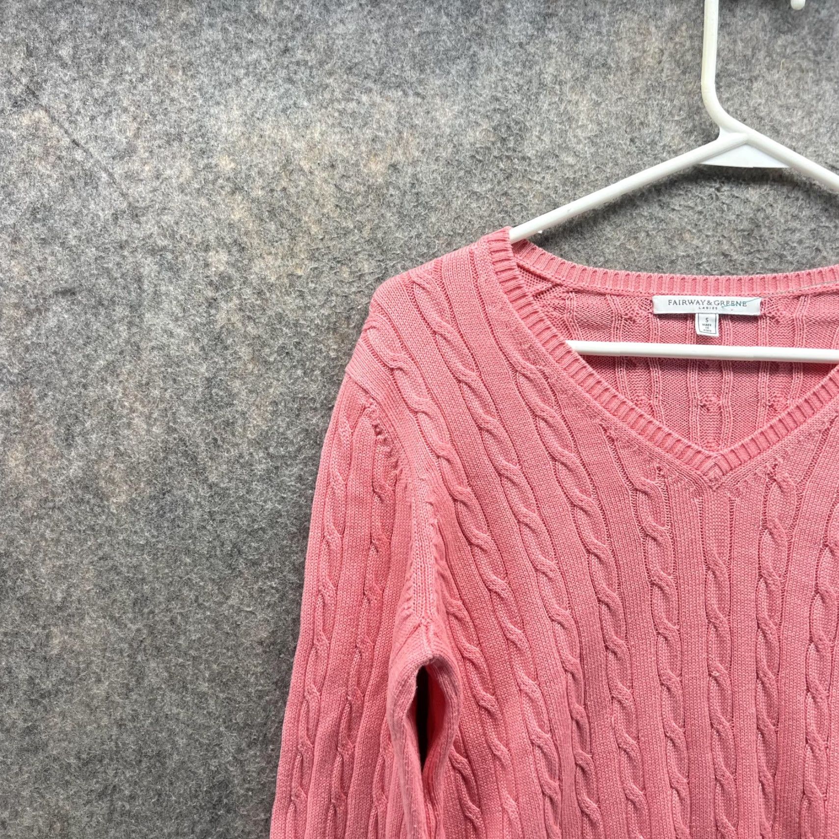 Pinko VINTAGE Fairway & Greene Sweater Women Small Pullover V-Neck Pink Cable Knit Long Sleeve Size S / US 4 / IT 40 - 3 Thumbnail