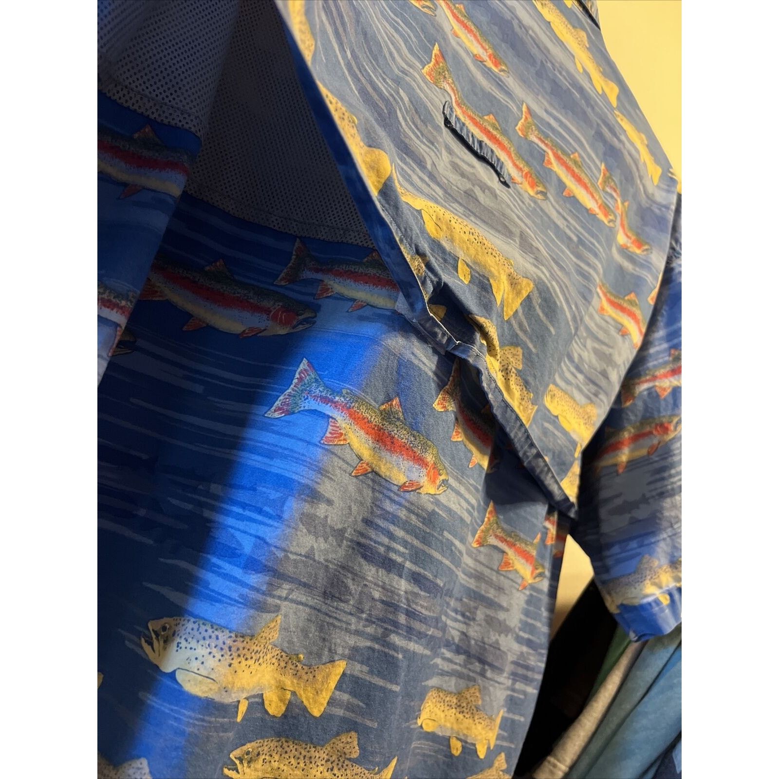 Cabelas Cabelas Shirt Men XL Button Blue SS Mesh Fish All Over Print Size US XL / EU 56 / 4 - 9 Thumbnail