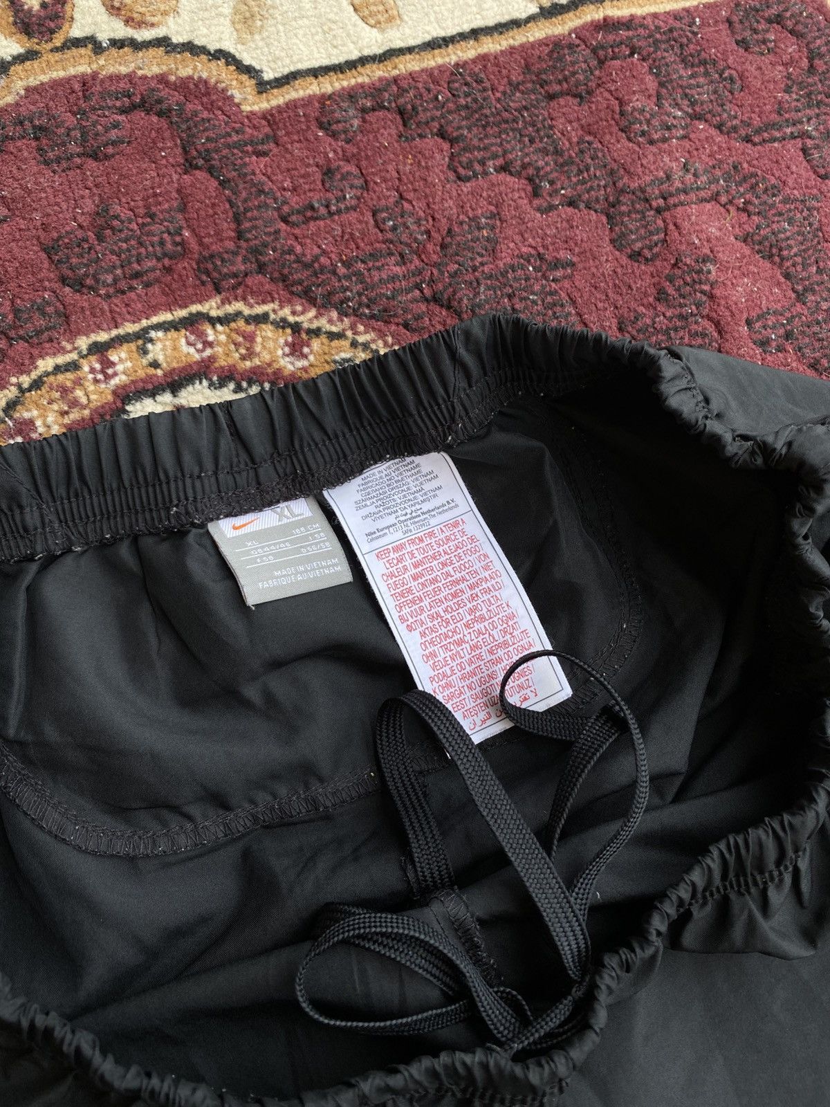 Nike Vintage silver tag Nike nylon sweatpants uk drill baggy Size US 34 / EU 50 - 7 Thumbnail