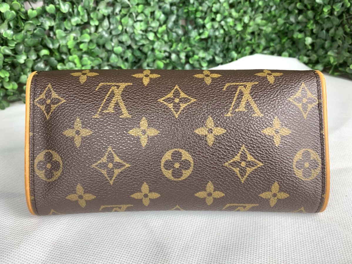 Louis Vuitton Louis Vuitton Pochette Twin PM Monogram Shoulder Bag. Size ONE SIZE - 5 Thumbnail