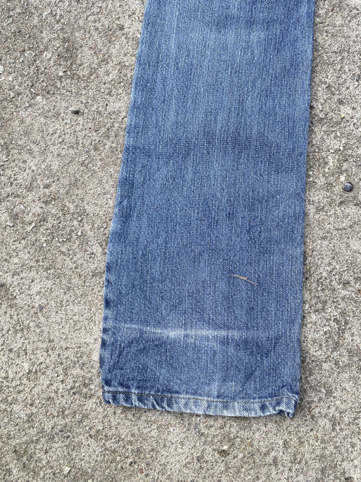 Diesel Vintage 90’s Diesel Industry Open Logo Back Pocket Jeans Size US 30 / EU 46 - 10 Thumbnail
