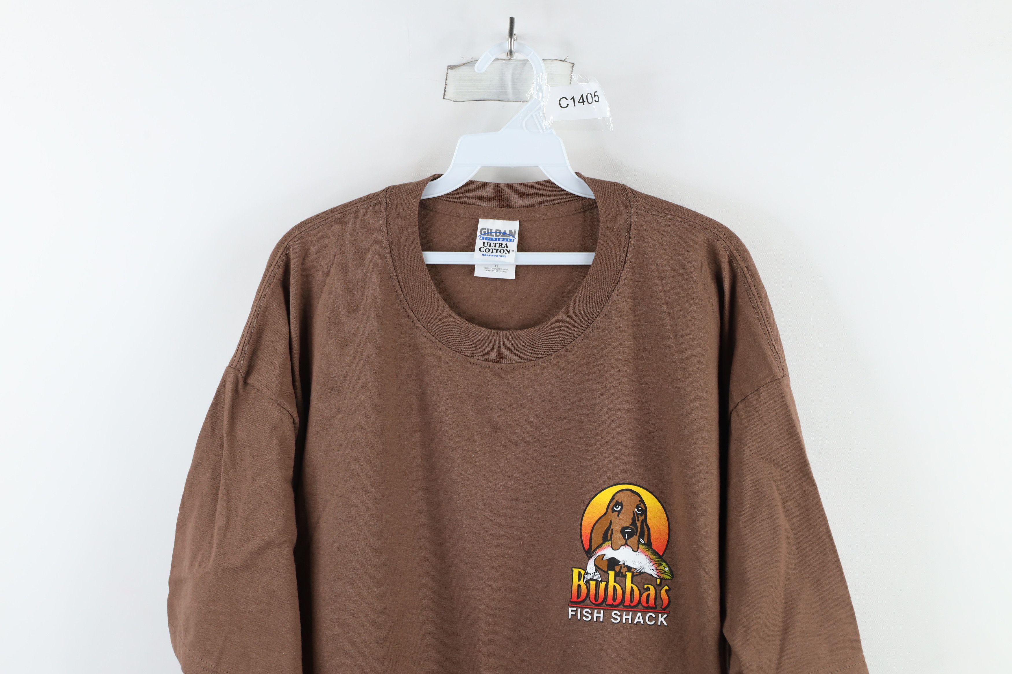 Vintage Vintage Streetwear Bubbas Fish Shack South Carolina T-Shirt Size US XL / EU 56 / 4 - 2 Thumbnail