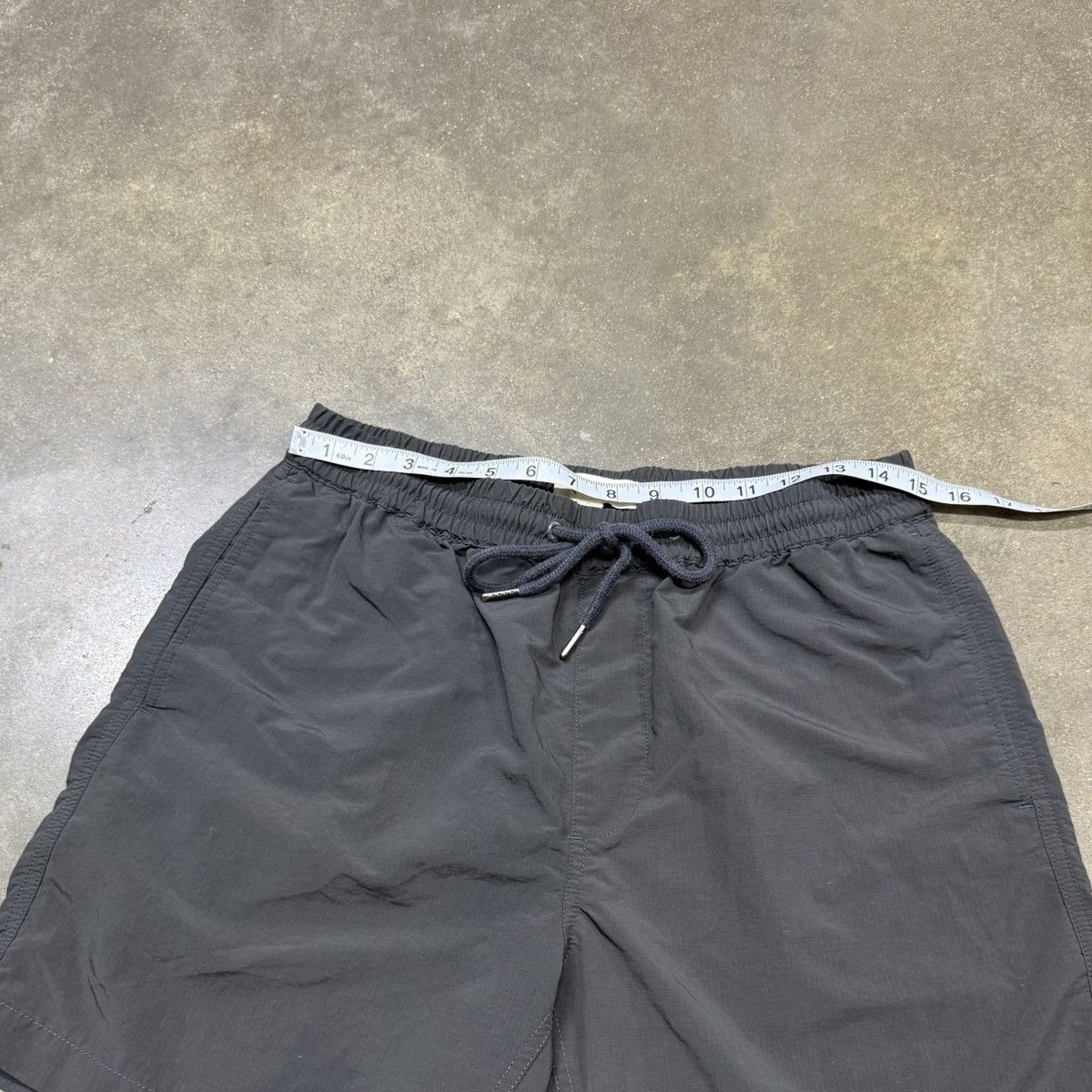 Madewell Madewell Everywear Elastic Waist Drawstring Shorts Size US 32 / EU 48 - 6 Thumbnail