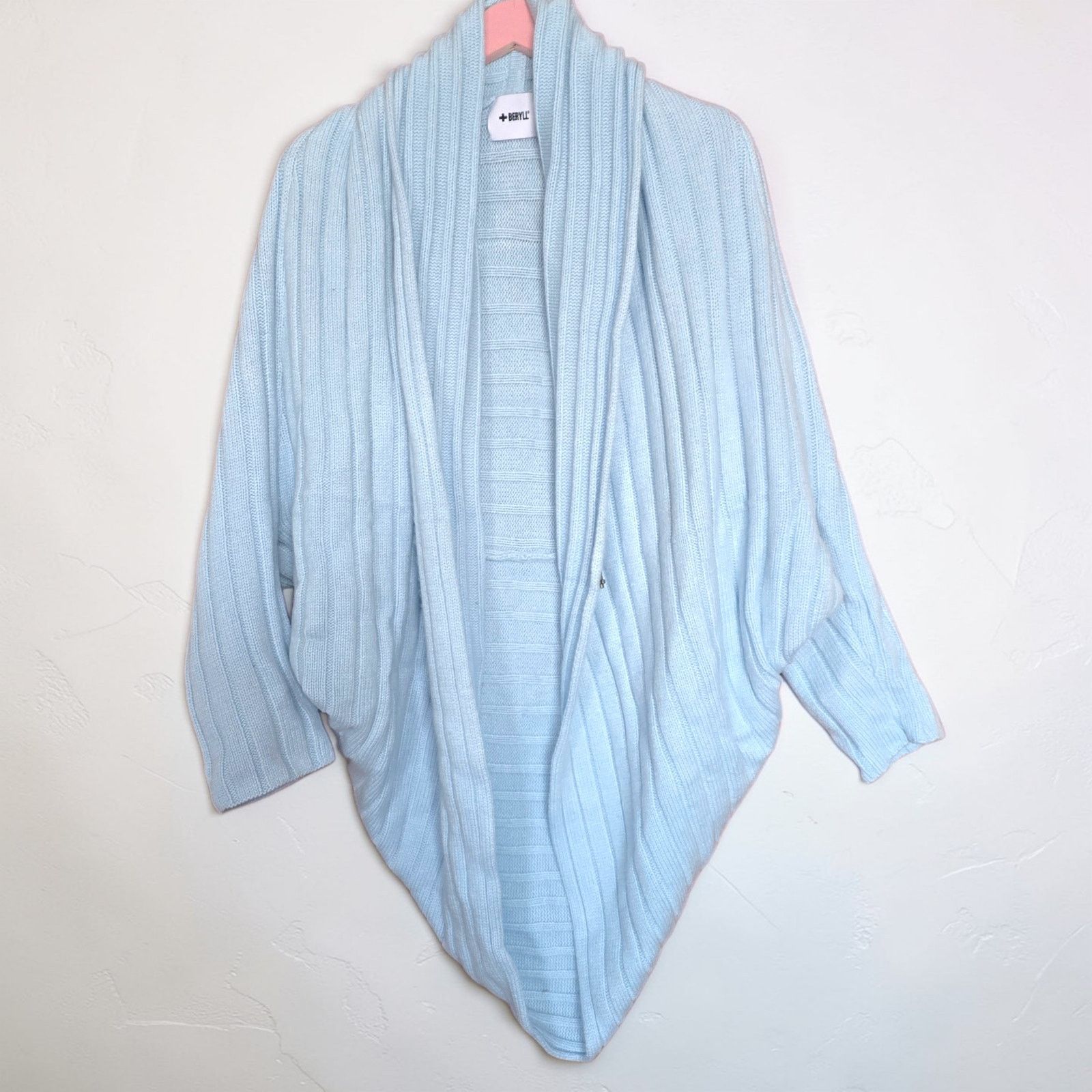 The Unbranded Brand Beryll Ava Cashmere Cocoon Cardigan Ice Blue One Size NWT Size ONE SIZE - 9 Thumbnail