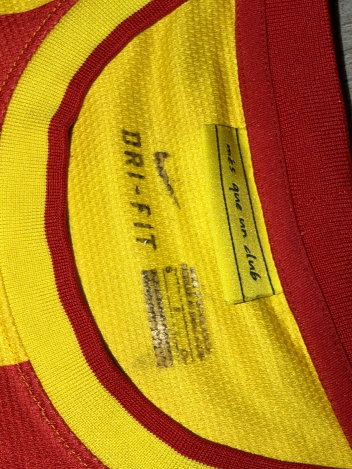 Nike Neymar 2014 Barcelona Away Jersey Size US S / EU 44-46 / 1 - 5 Thumbnail