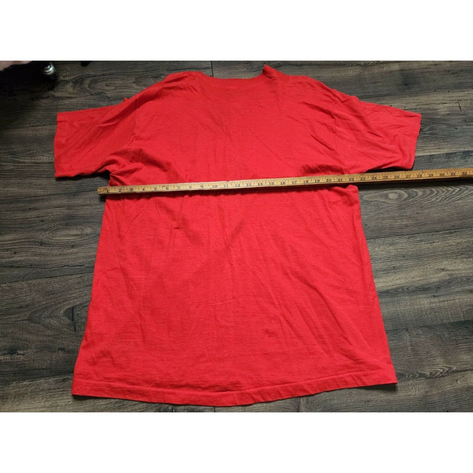 Fruit Of The Loom VINTAGE Fruit of the Loom Red Graphic Tee Mens 2XL Puff Paint Poinsettia Christmas 1980s Distressed Size US XXL / EU 58 / 5 - 2 Thumbnail
