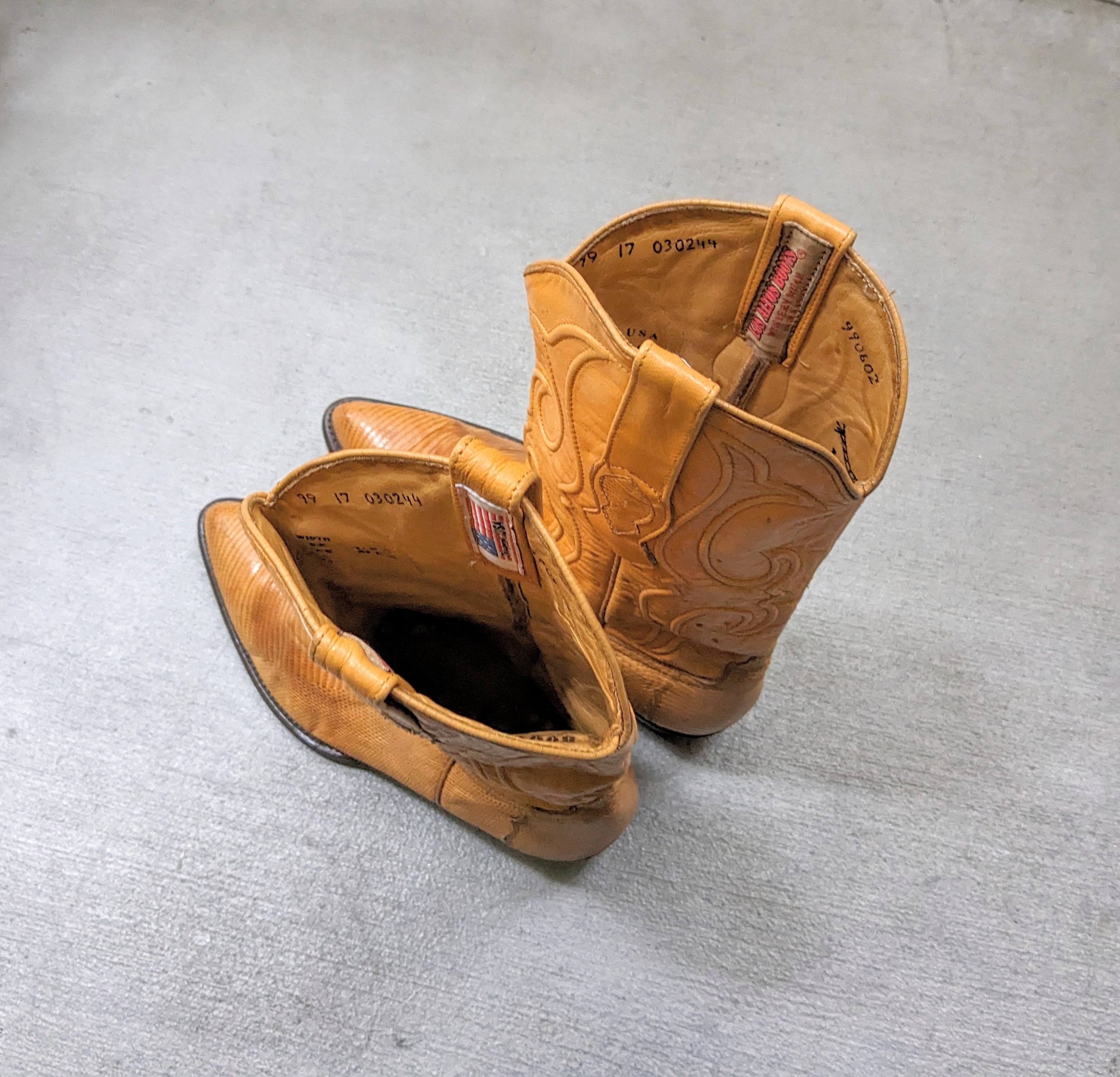Genuine Leather Vintage Cowboy Boots Yellow Lizard 8 Wide Leather USA Size US 8 / EU 41 - 13 Thumbnail