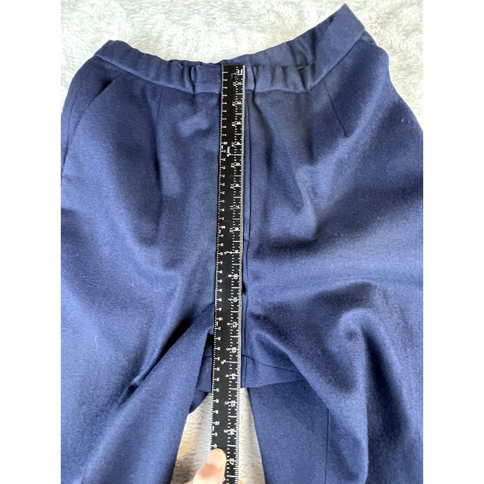 Pendleton VINTAGE Pendleton Dress Pants Wool Navy Blue Women's 10 Tapered Pleated 27.75 Inseam Fall Winter Spring Preppy USA Men? Size 32" / US 10 / IT 46 - 7 Thumbnail