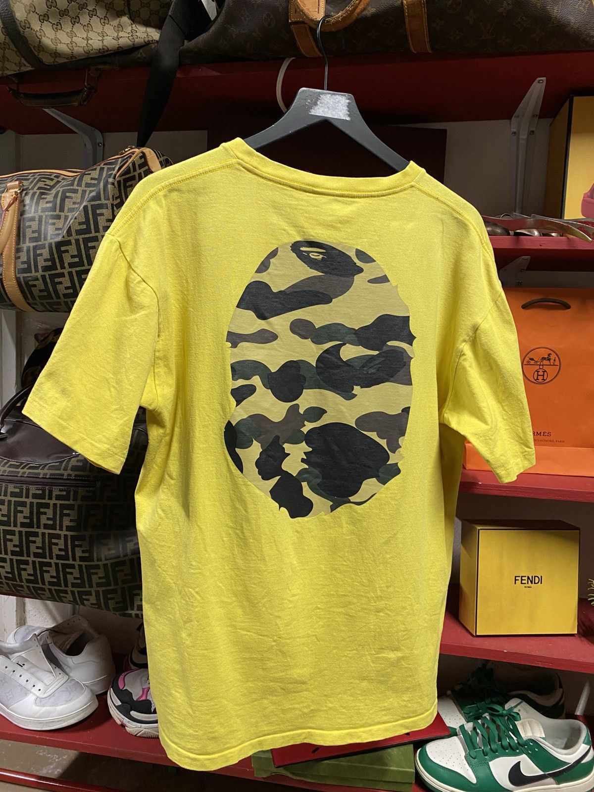 Bape 1st Camo Big Ape Head Tee Size US L / EU 52-54 / 3 - 4 Thumbnail