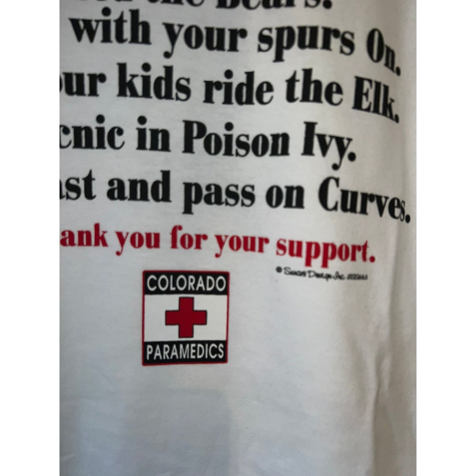 Gildan Y2K Colorado Paramedics Feed The Bears Joke Humor Shirt L Size US L / EU 52-54 / 3 - 3 Thumbnail